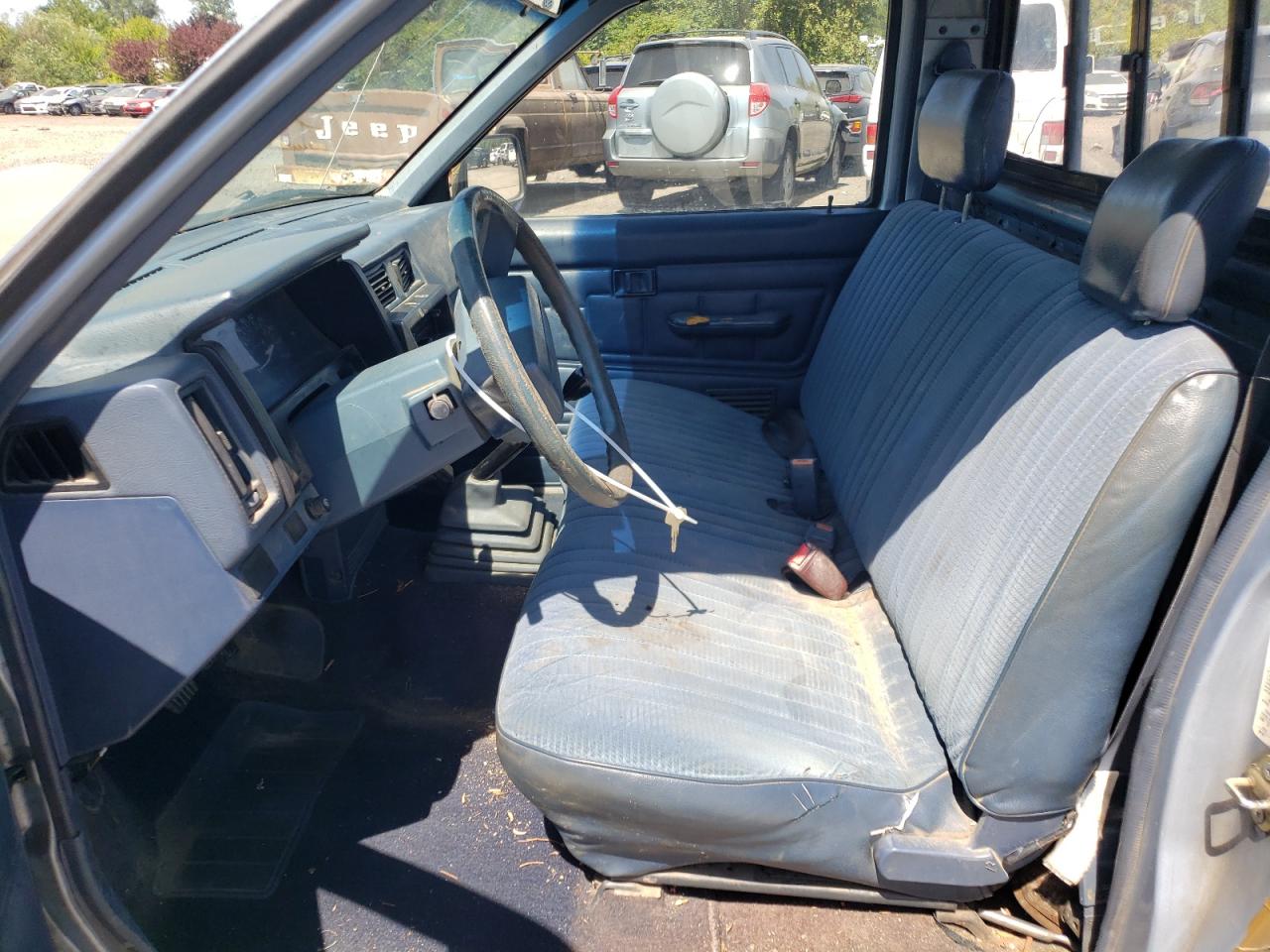 1990 Nissan D21 Short Bed Gold vin: 1N6SD11S6LC425144