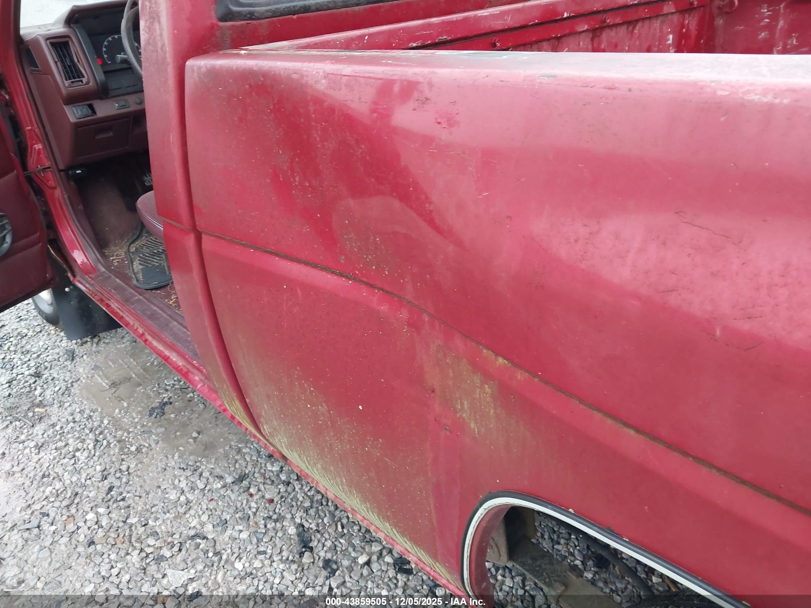 1993 Nissan Truck Short Wheelbase Red vin: 1N6SD11S6PC320786