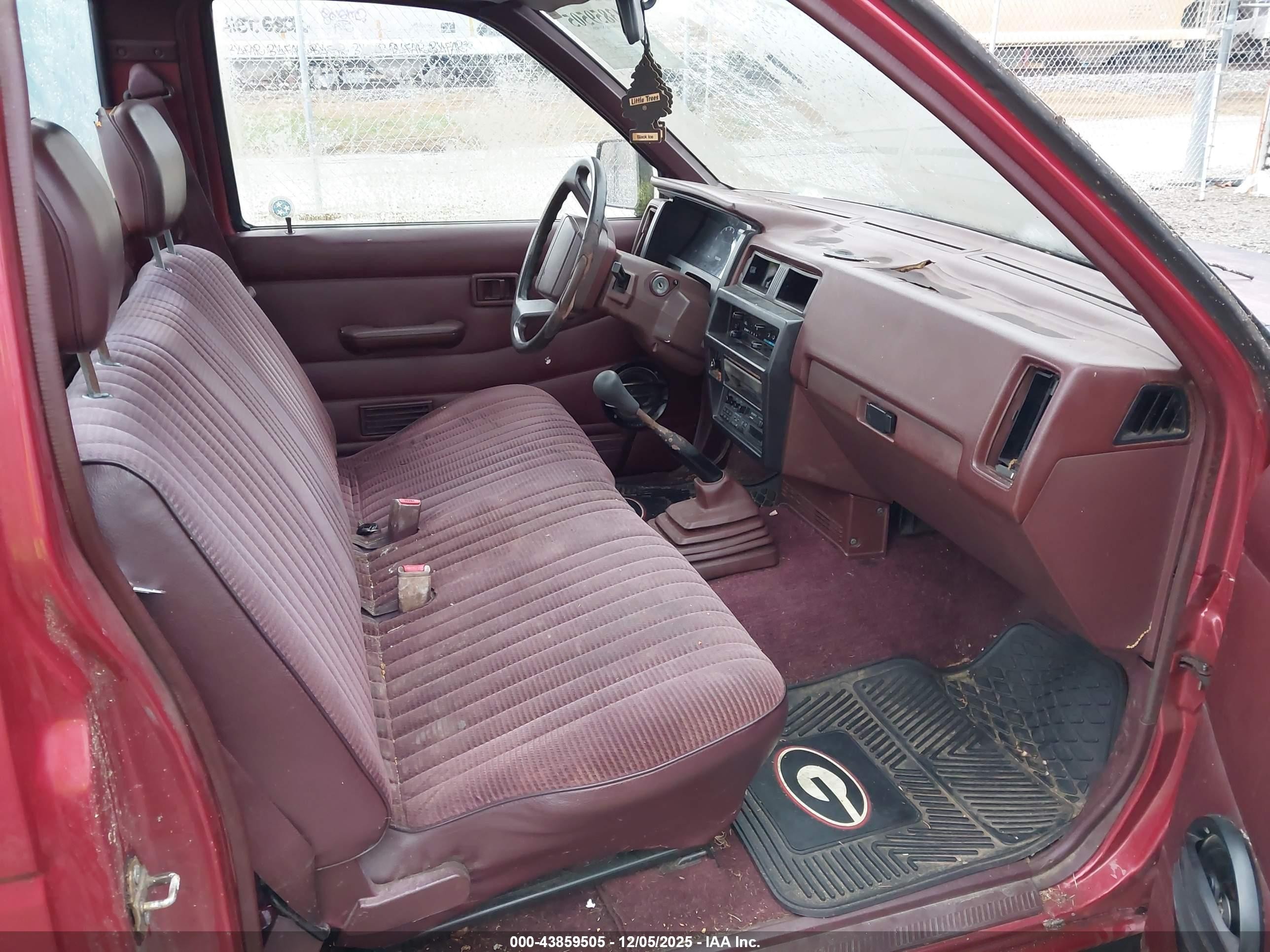1993 Nissan Truck Short Wheelbase Red vin: 1N6SD11S6PC320786
