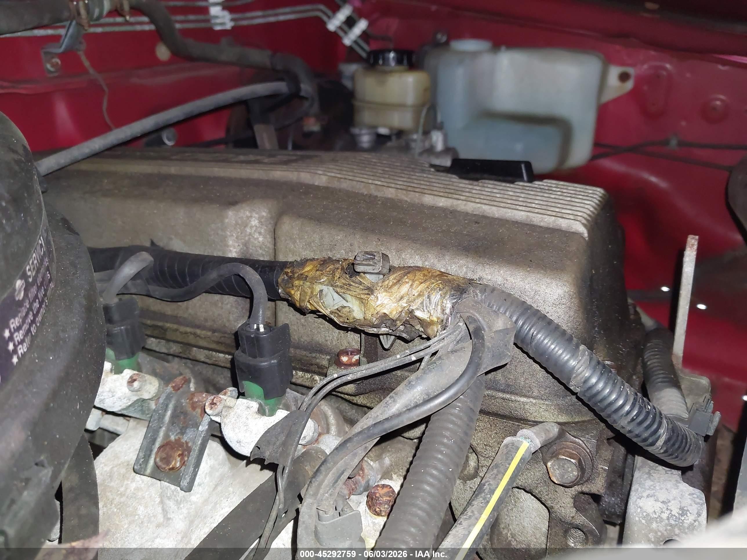 1996 Nissan Truck Xe Red vin: 1N6SD11S6TC300791