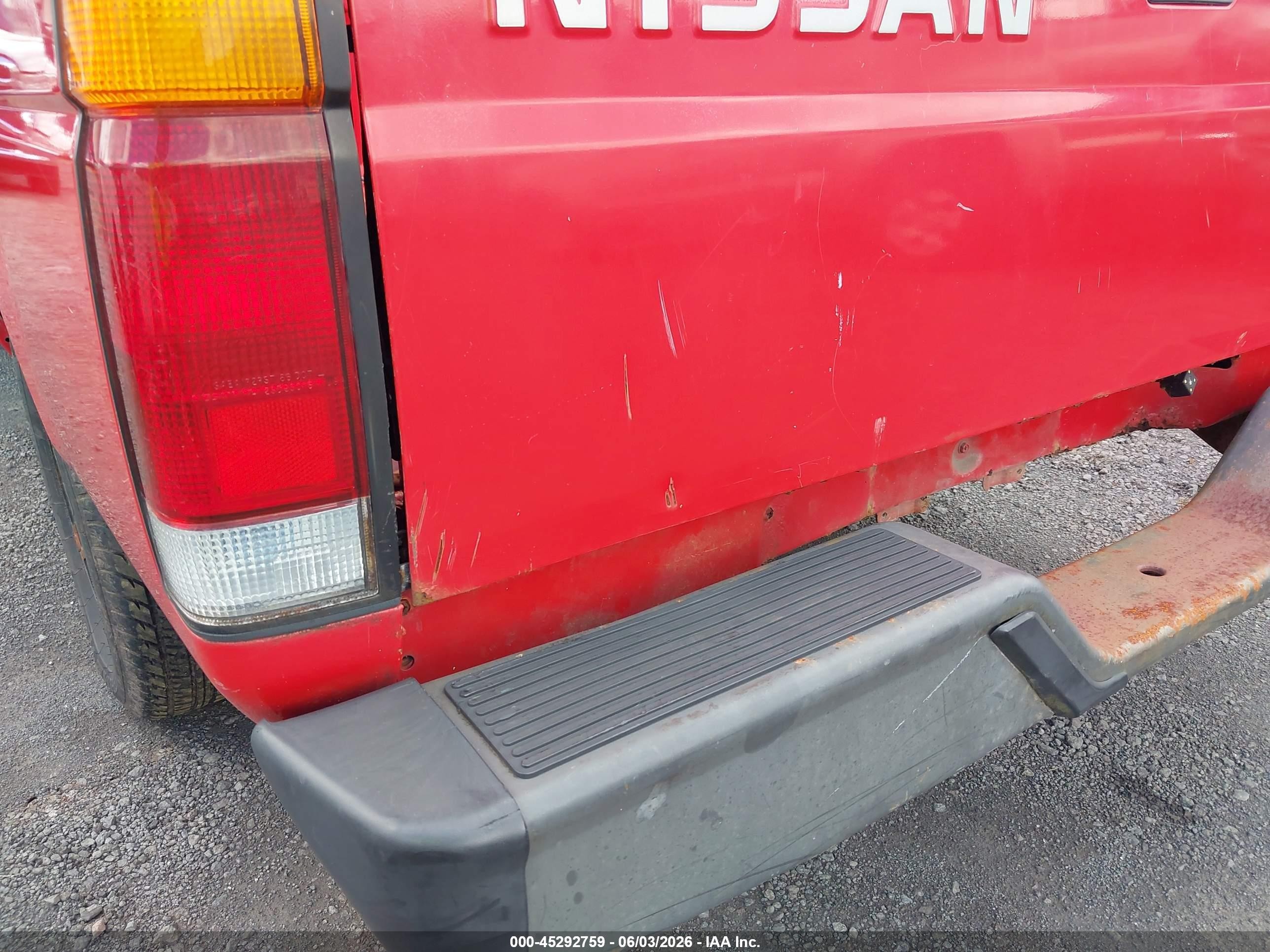 1996 Nissan Truck Xe Red vin: 1N6SD11S6TC300791