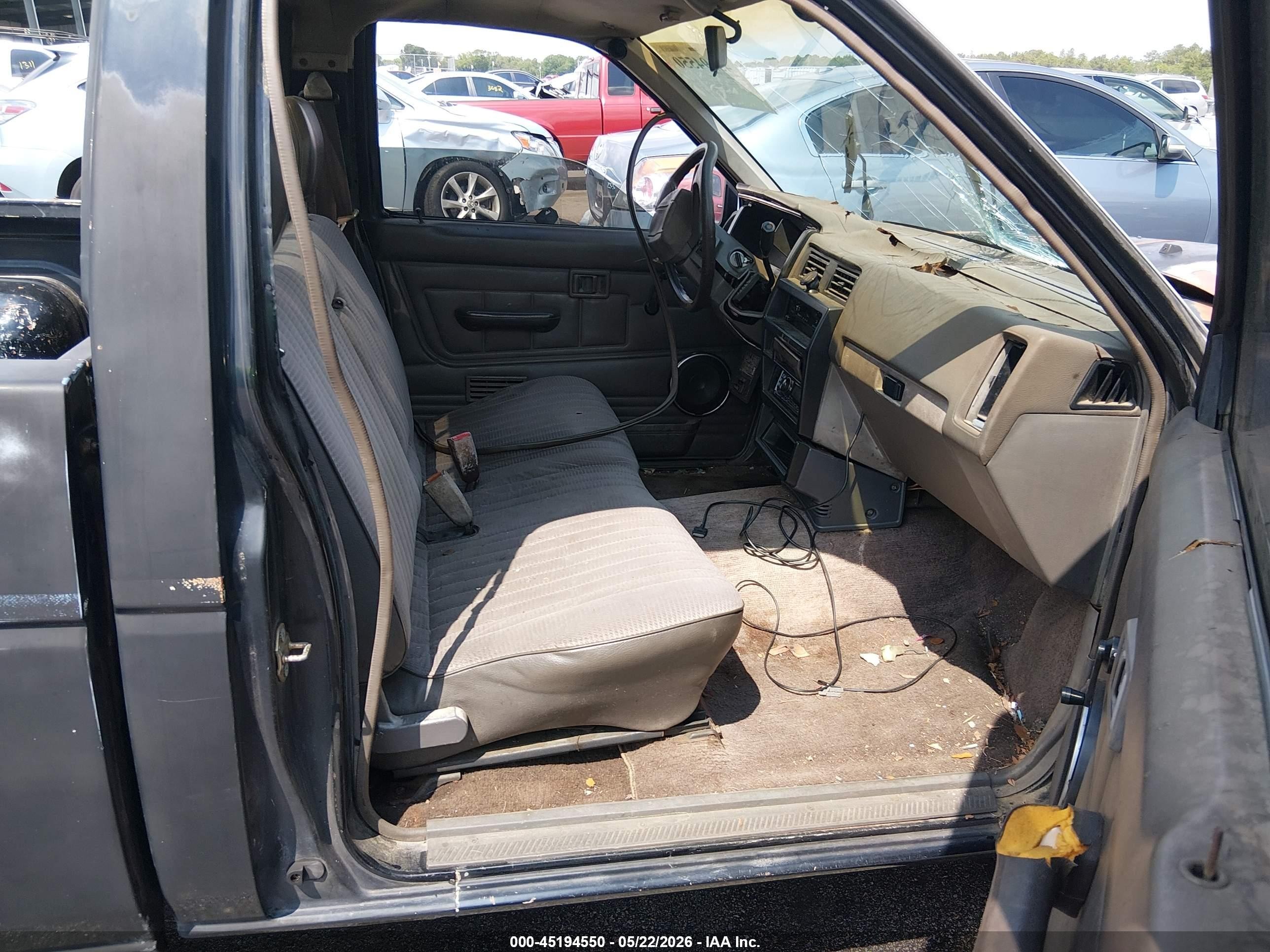 1990 Nissan D21 Short Bed Черный vin: 1N6SD11S7LC425332