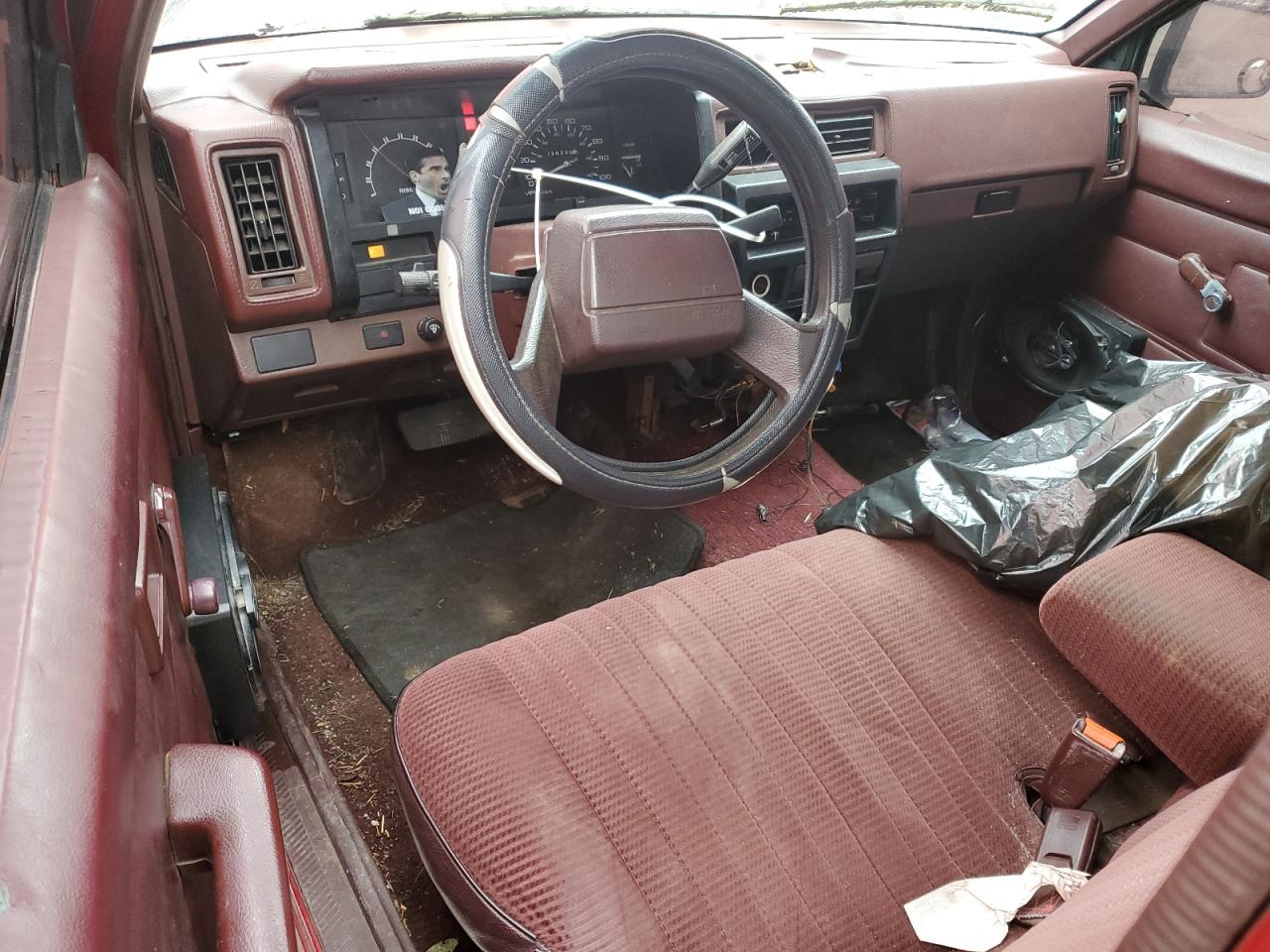 1991 Nissan Truck Short Wheelbase Red vin: 1N6SD11S7MC369006