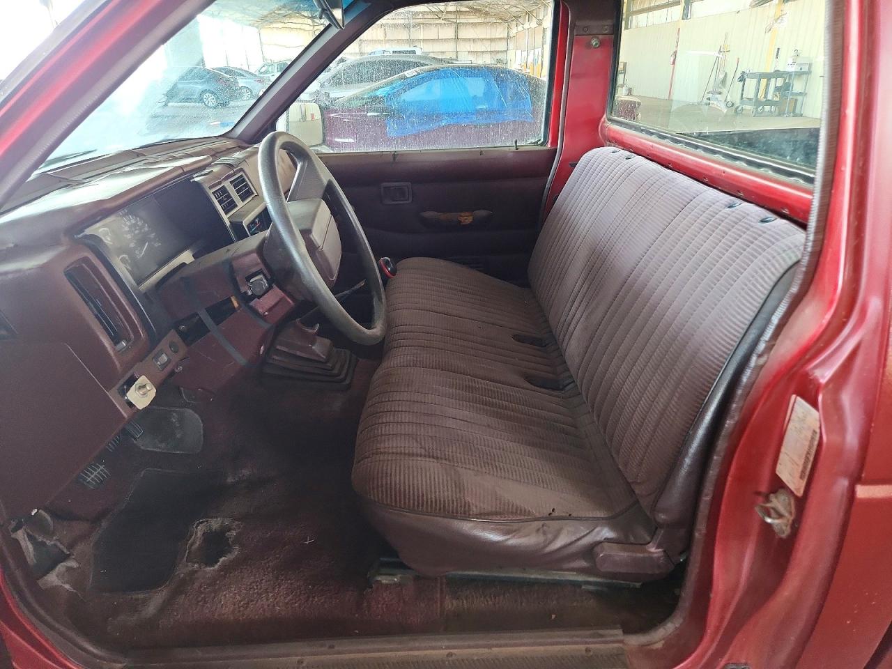 1993 Nissan Truck Short Wheelbase Red vin: 1N6SD11S7PC315452