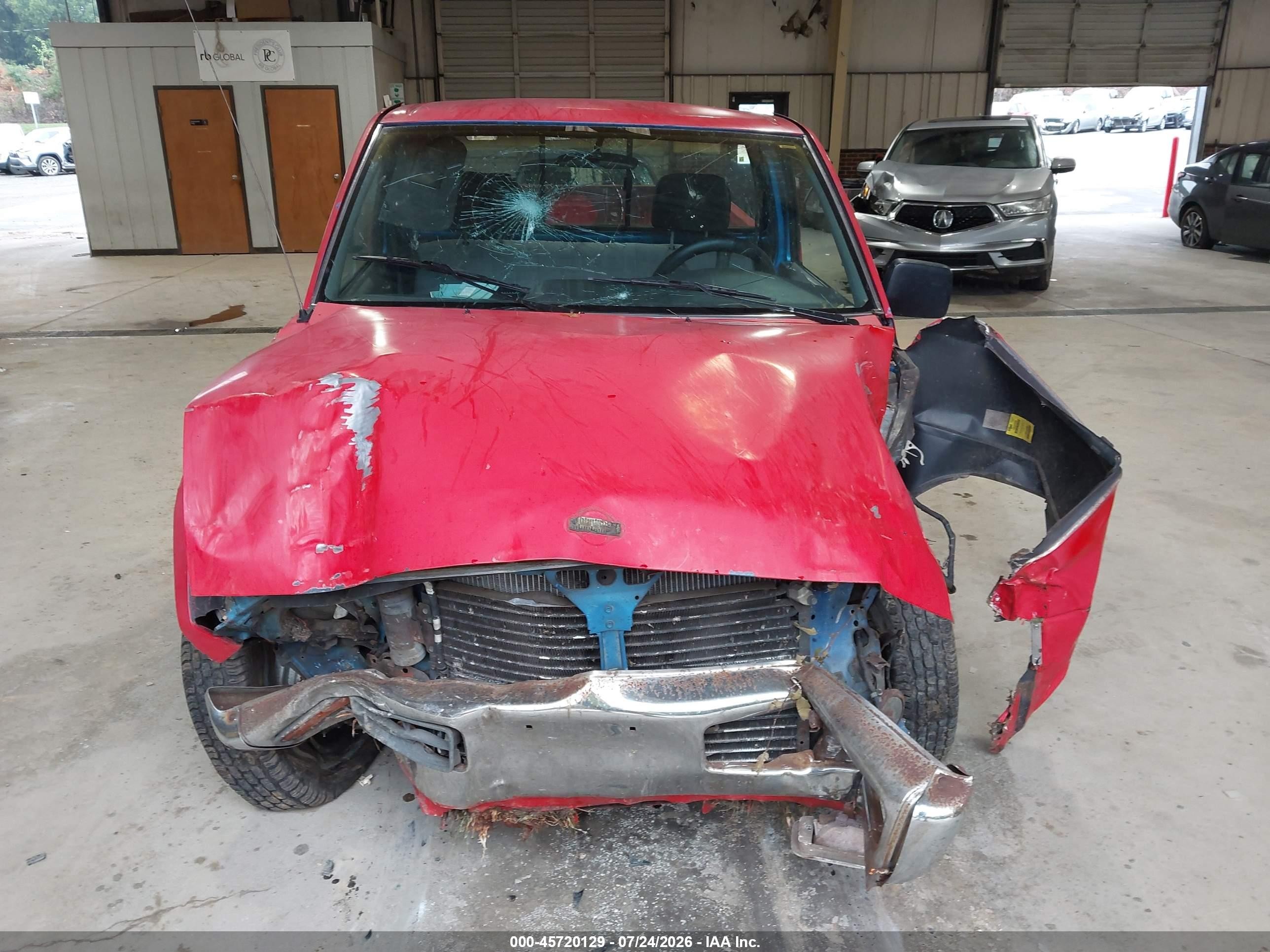 1995 Nissan Truck E/xe Red vin: 1N6SD11S7SC310065