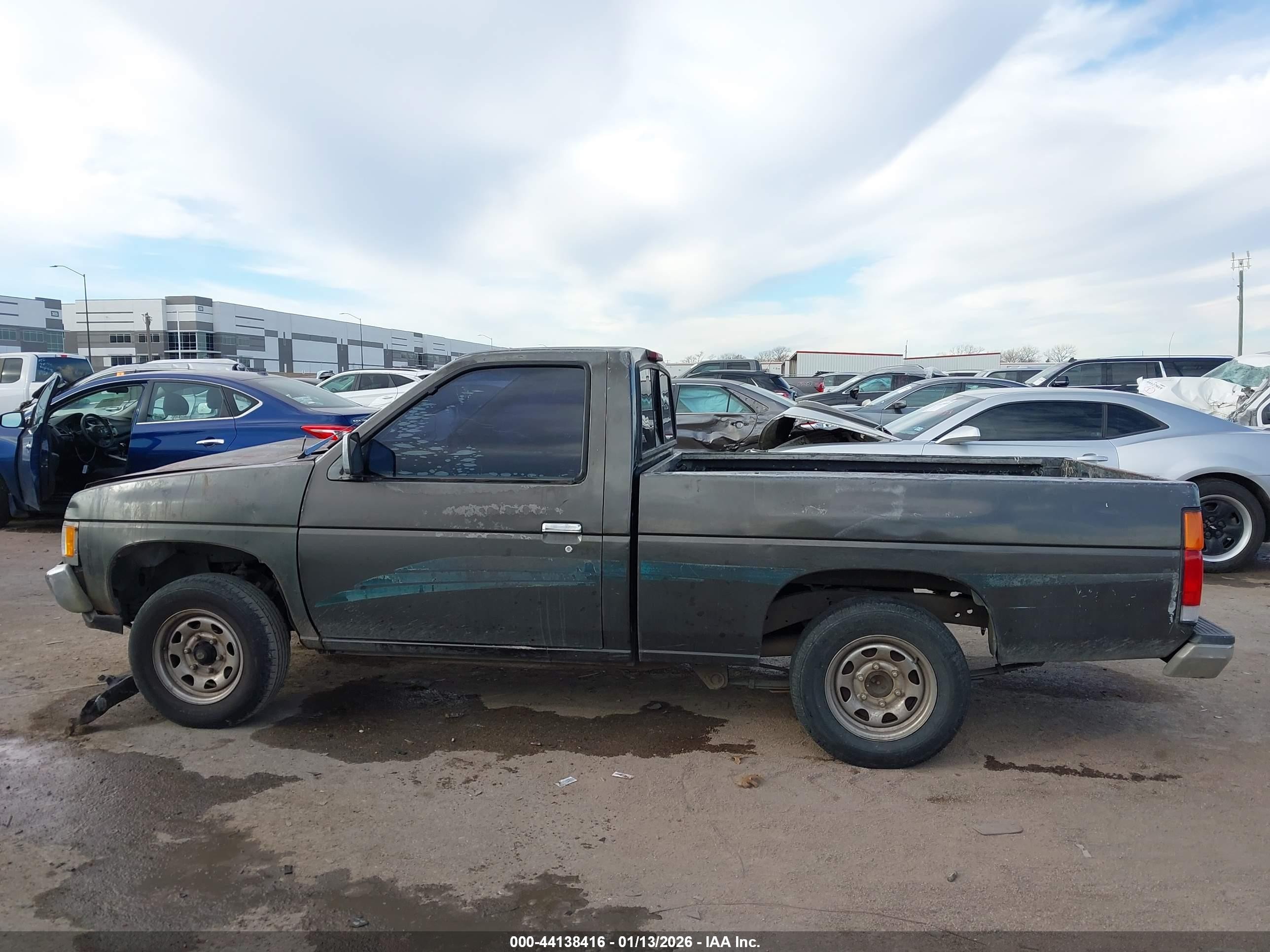 1995 Nissan Truck E/xe Gray vin: 1N6SD11S7SC401191
