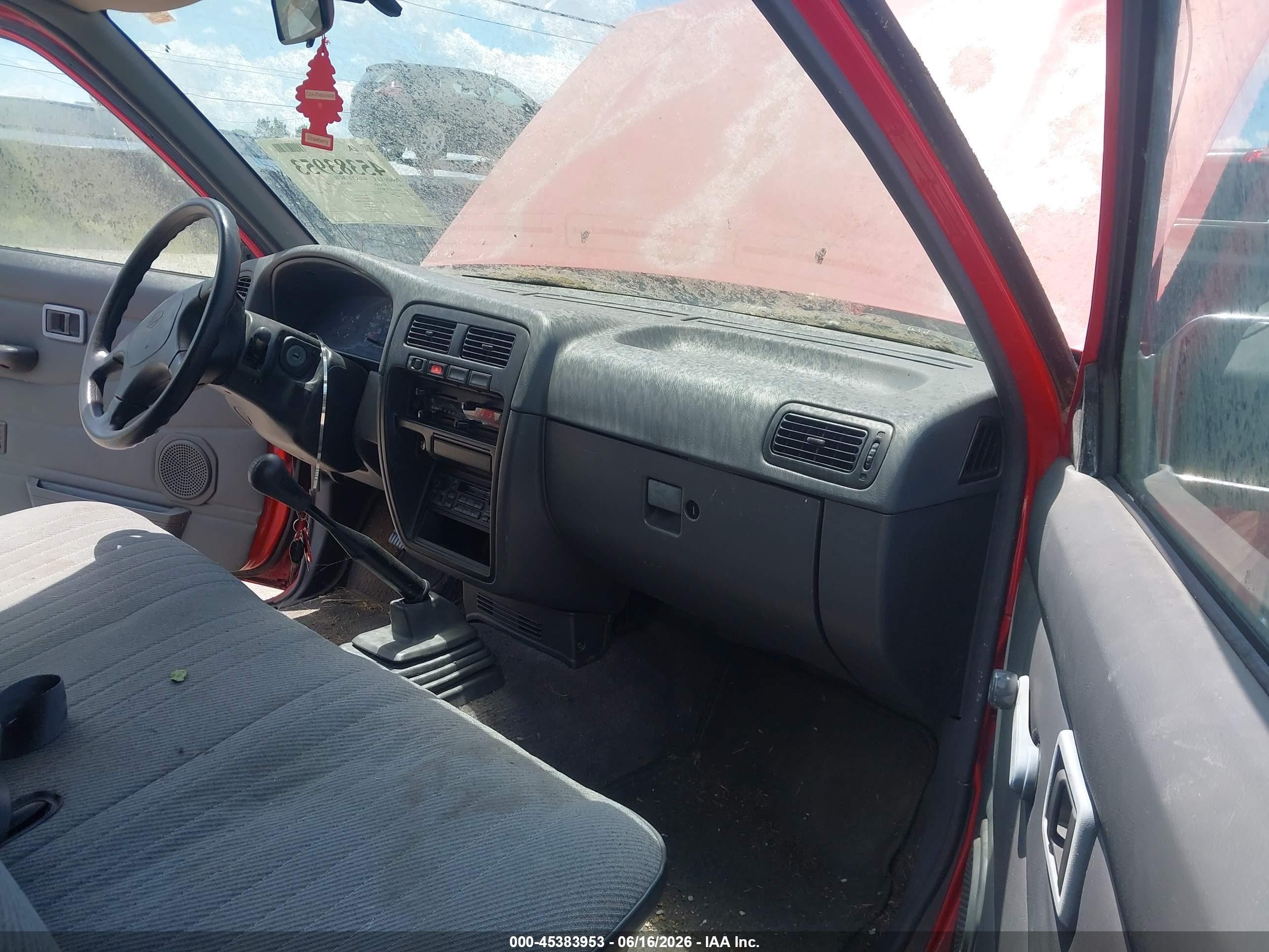 1995 Nissan Truck E/xe Красный vin: 1N6SD11S7SC462556