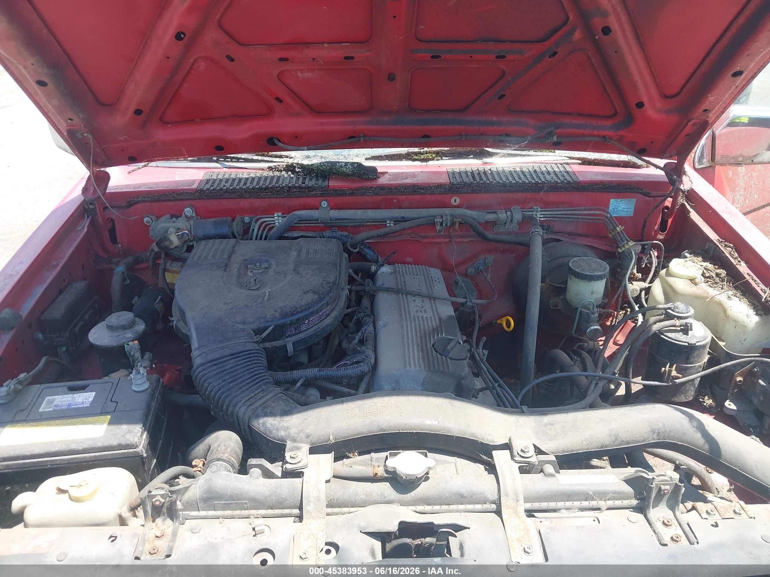 1995 Nissan Truck E/xe Красный vin: 1N6SD11S7SC462556
