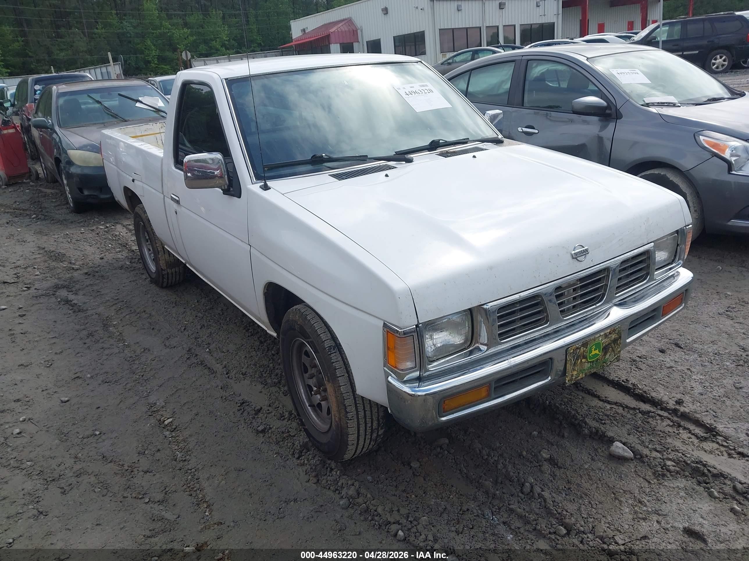 1996 Nissan Truck Xe White vin: 1N6SD11S7TC329555
