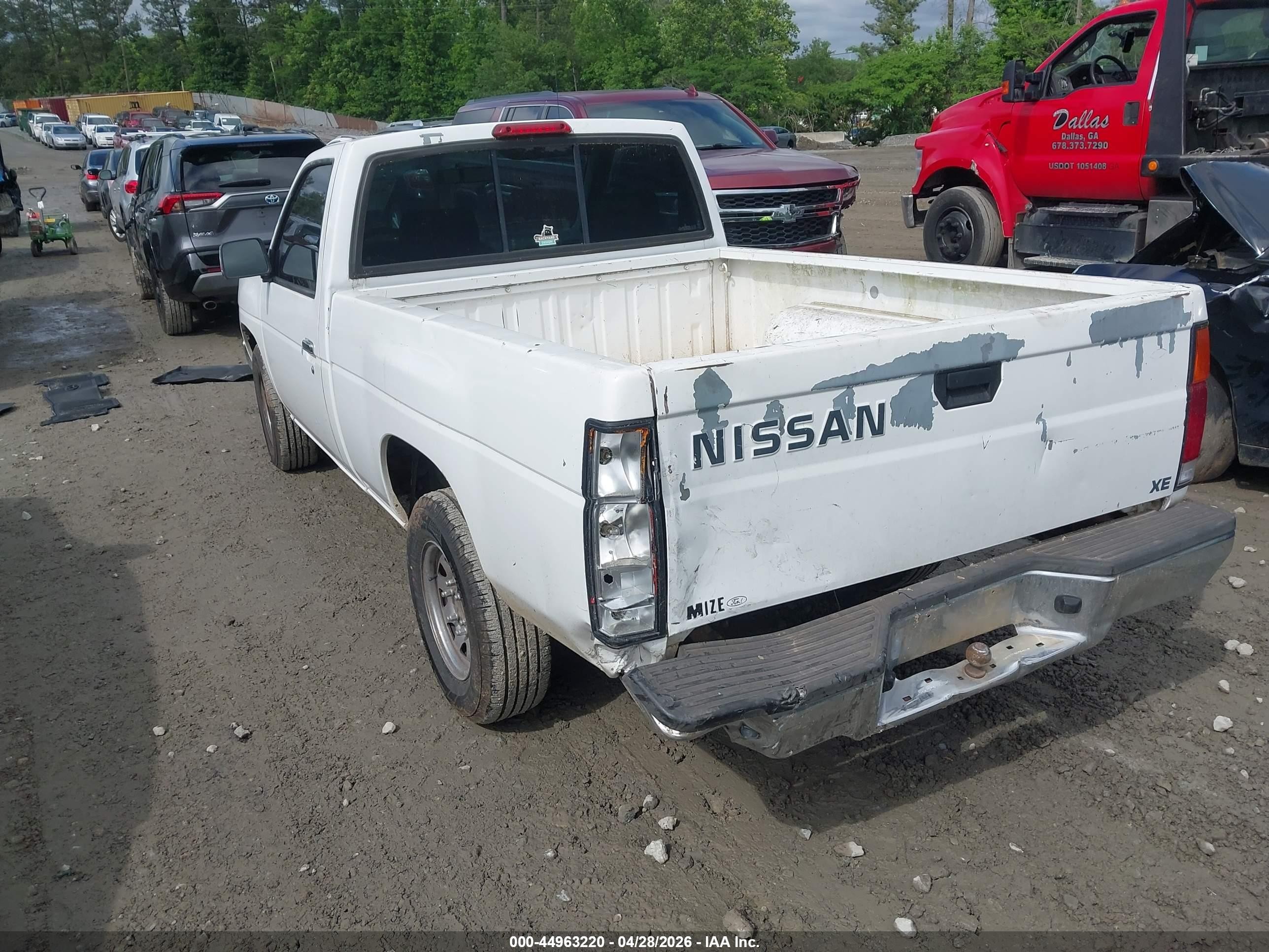 1996 Nissan Truck Xe Белый vin: 1N6SD11S7TC329555