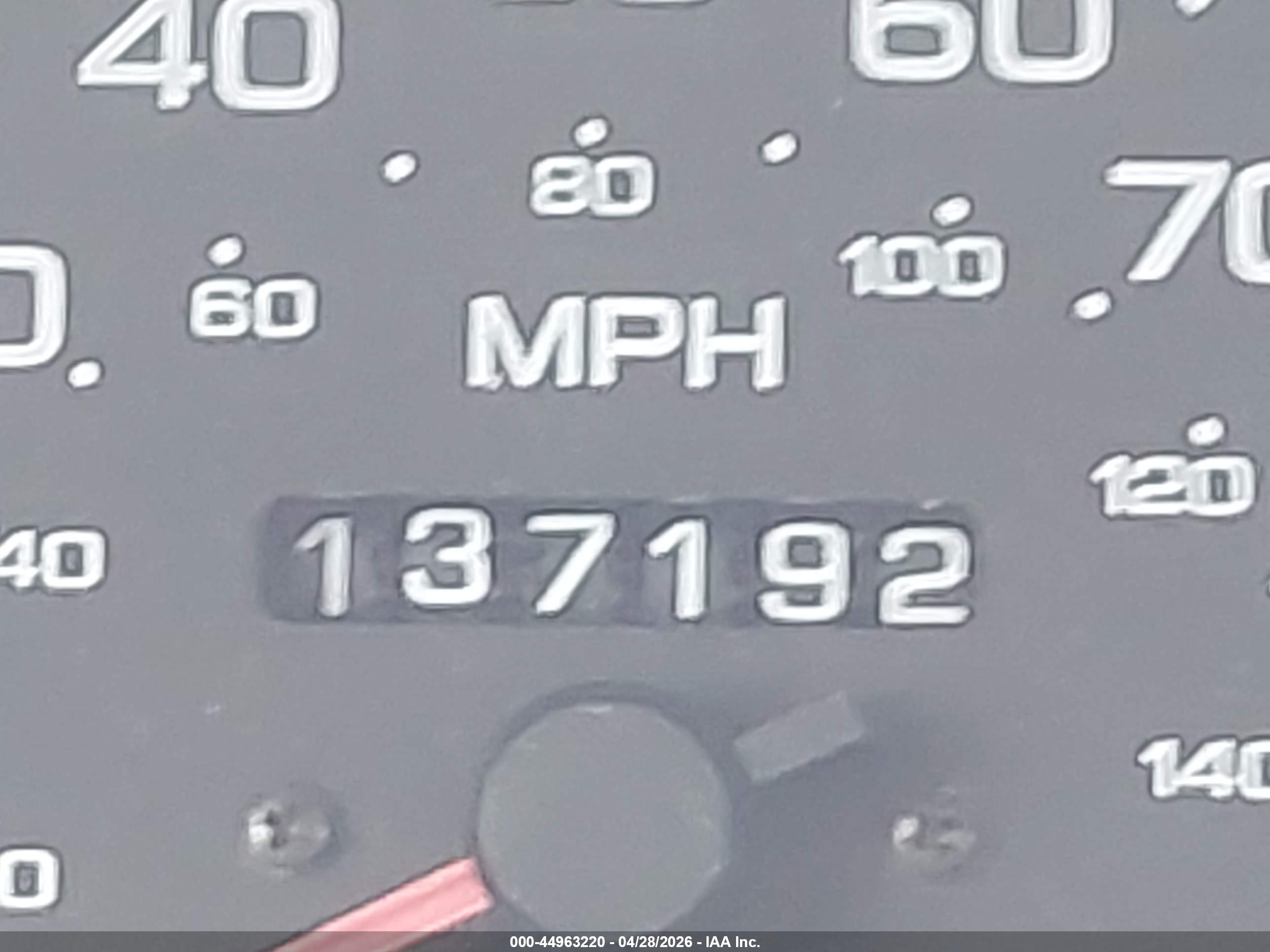 1996 Nissan Truck Xe Белый vin: 1N6SD11S7TC329555