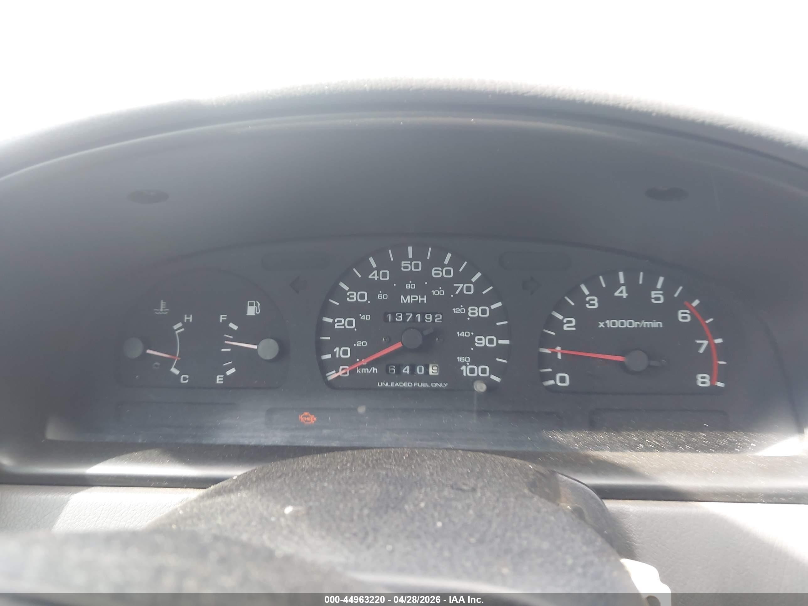 1996 Nissan Truck Xe Белый vin: 1N6SD11S7TC329555