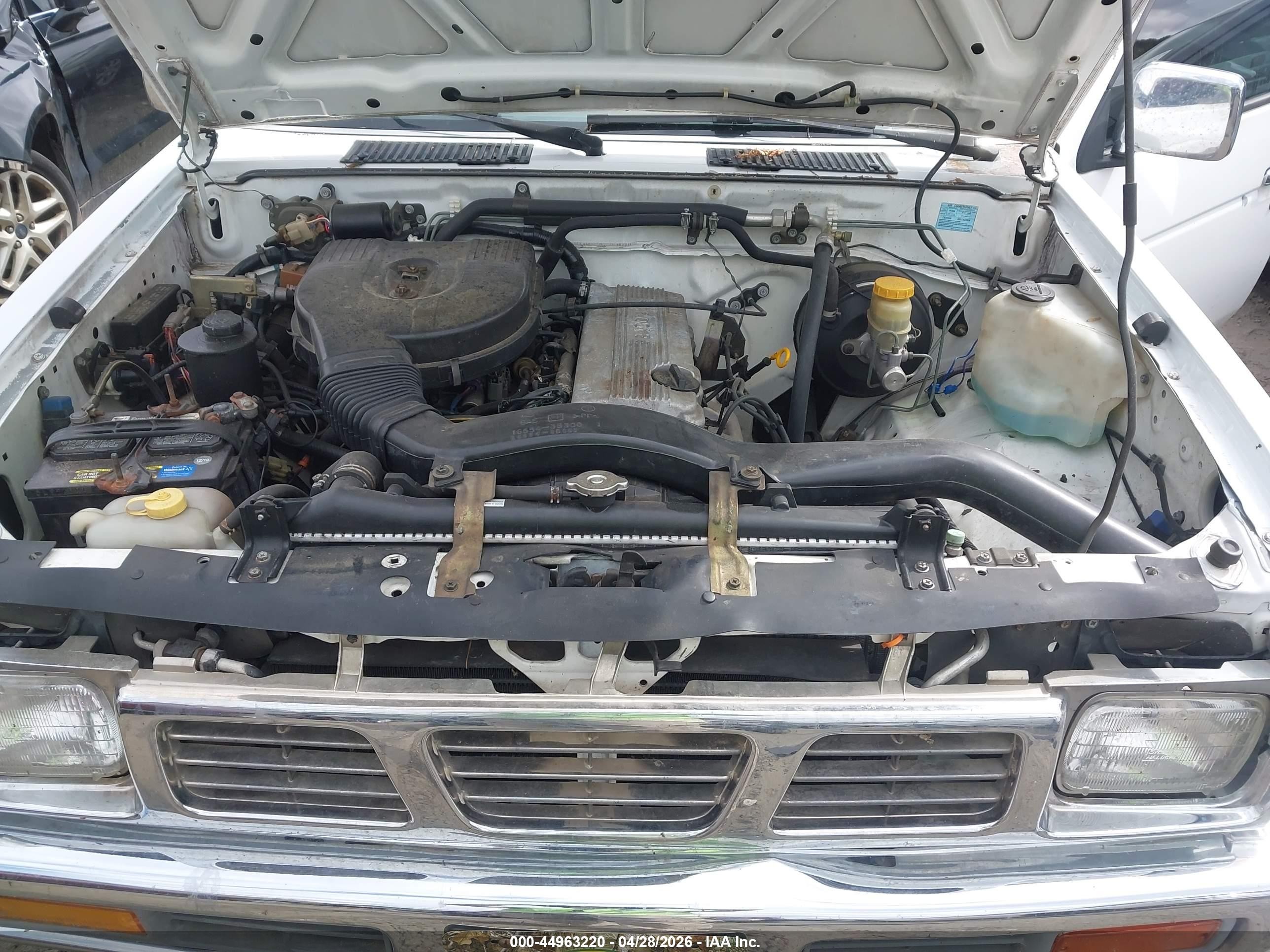 1996 Nissan Truck Xe Белый vin: 1N6SD11S7TC329555