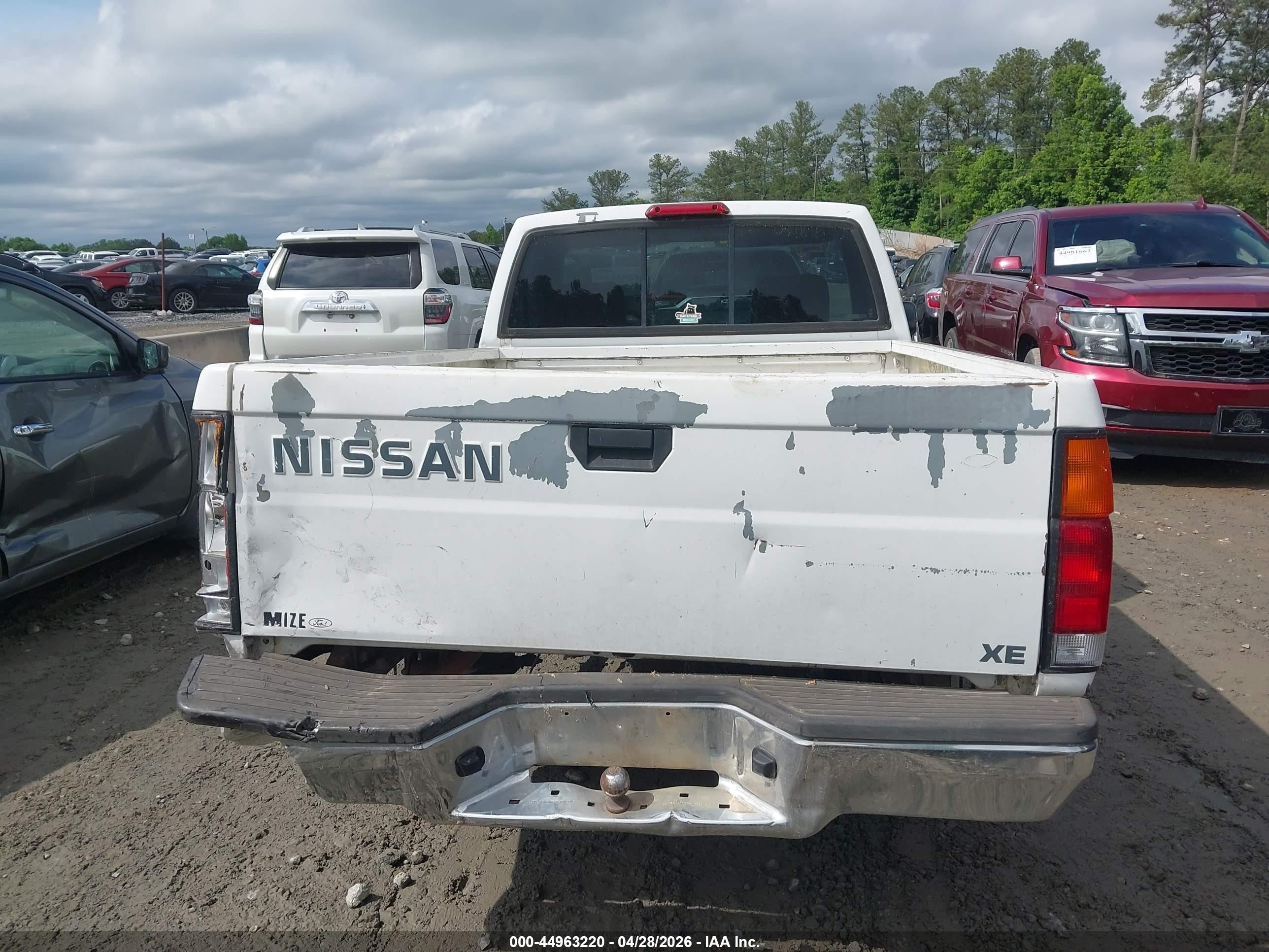 1996 Nissan Truck Xe Белый vin: 1N6SD11S7TC329555