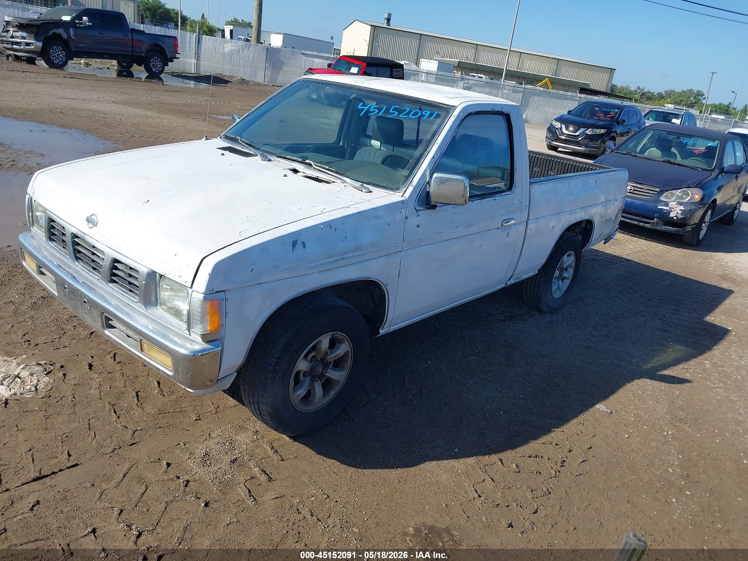 1996 Nissan Truck Xe Белый vin: 1N6SD11S7TC384085