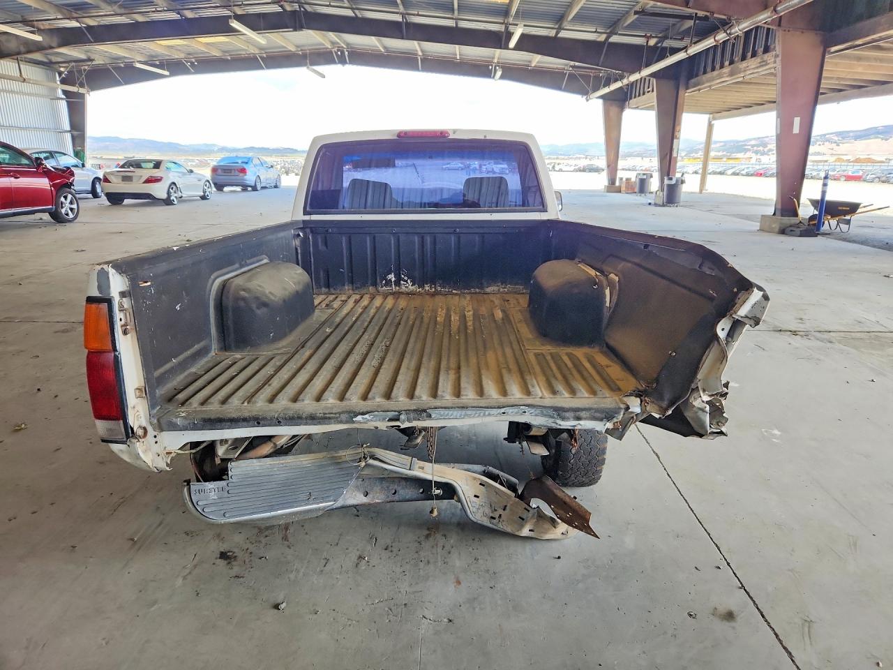 1997 Nissan Truck Base White vin: 1N6SD11S7VC409585