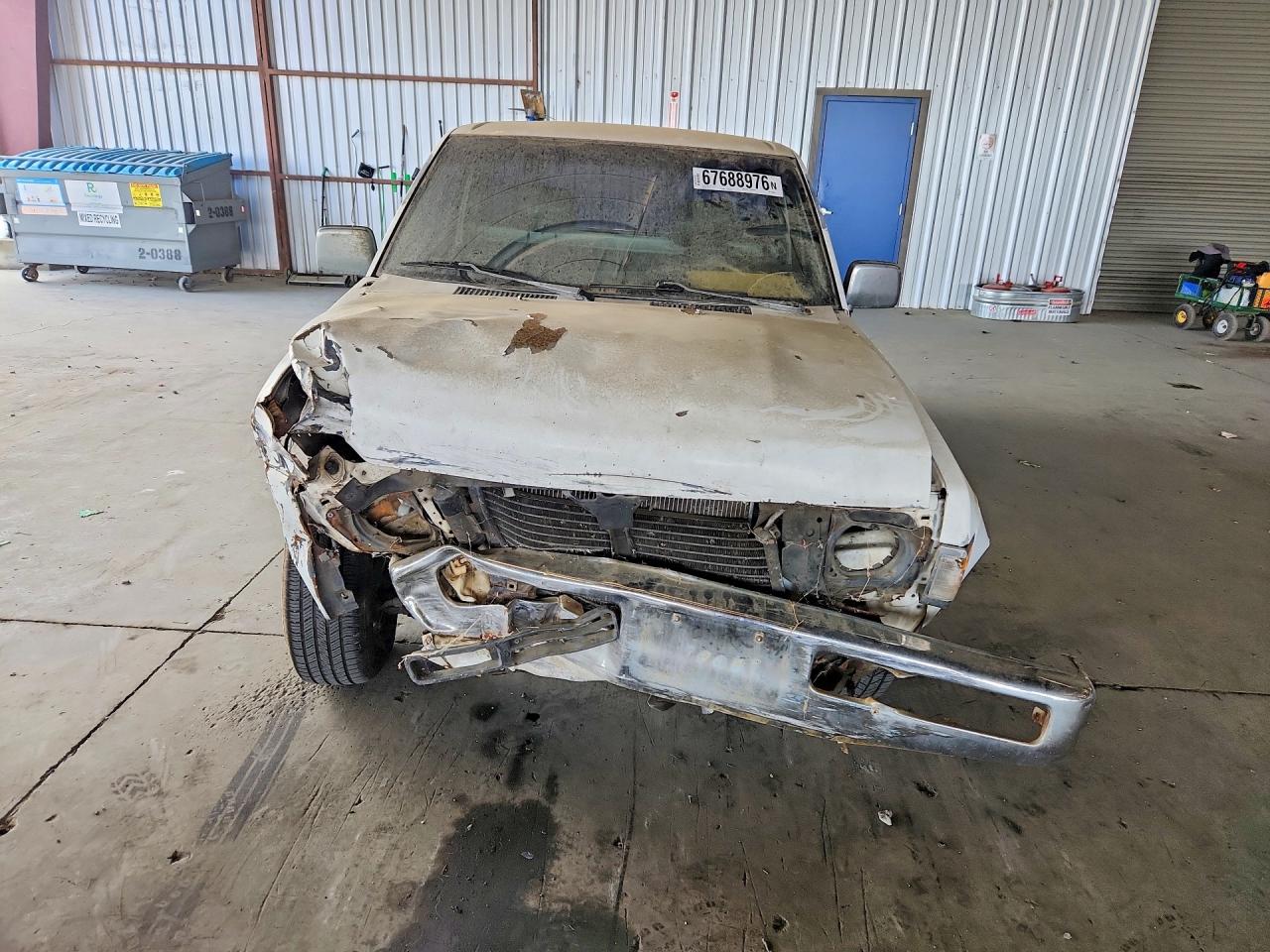 1997 Nissan Truck Base White vin: 1N6SD11S7VC409585