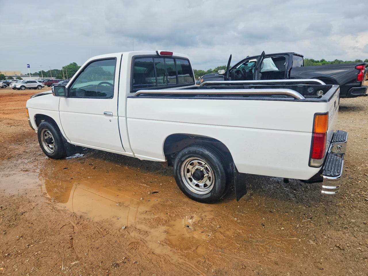 1994 Nissan Truck Base White vin: 1N6SD11S8RC406880