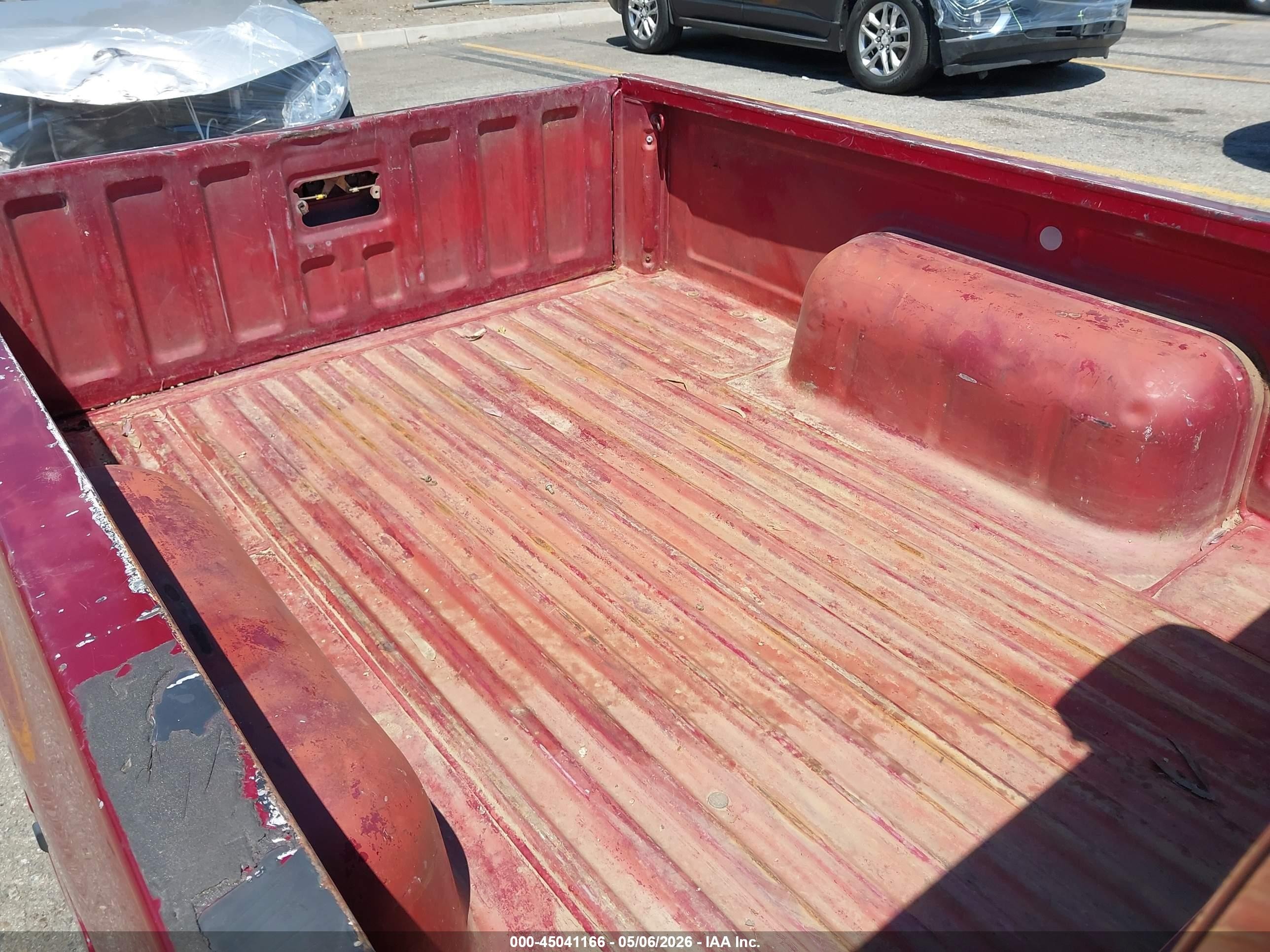 1994 Nissan Truck Xe Красный vin: 1N6SD11S8RC412825
