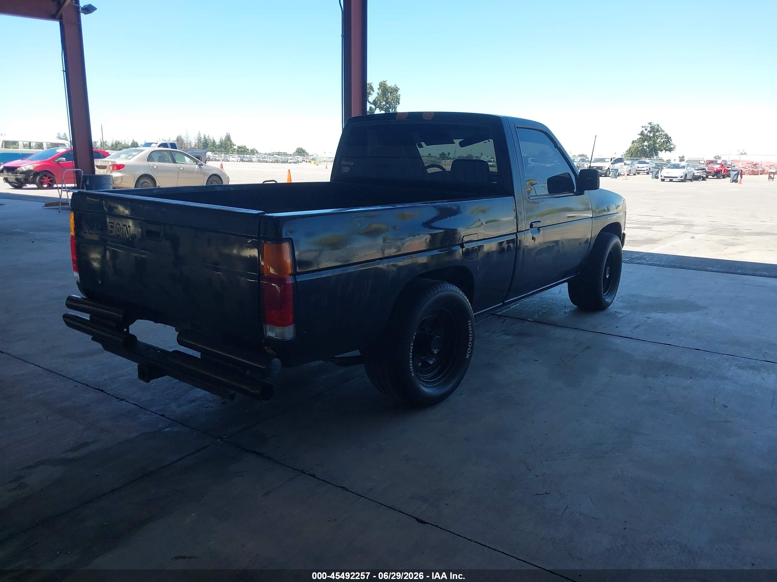 1996 Nissan Truck Xe Черный vin: 1N6SD11S8TC389943