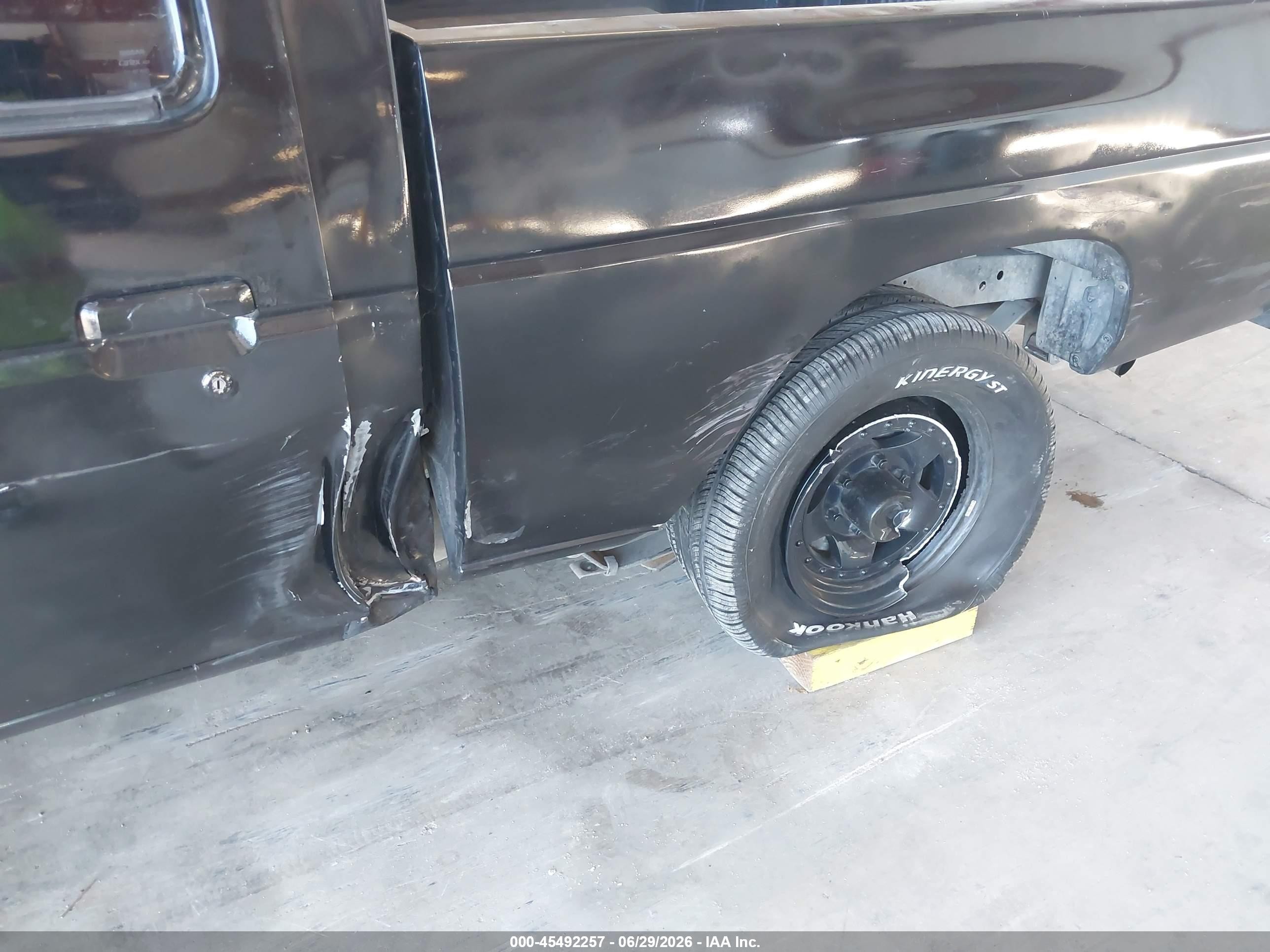 1996 Nissan Truck Xe Черный vin: 1N6SD11S8TC389943
