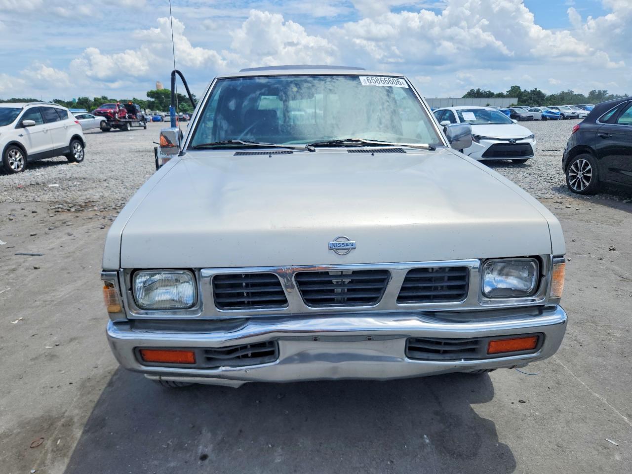 1997 Nissan Truck Base Silver vin: 1N6SD11S8VC422863