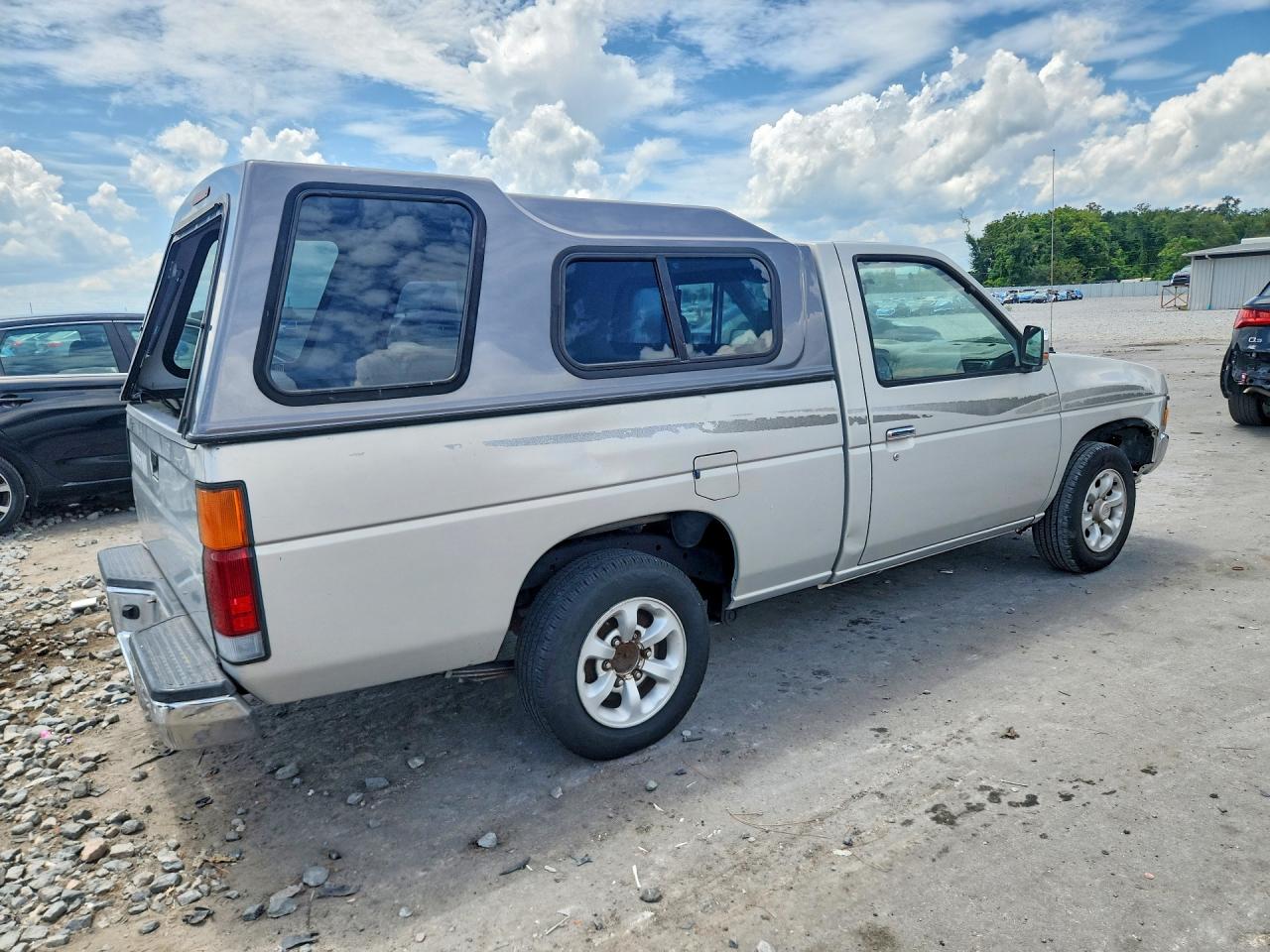 1997 Nissan Truck Base Silver vin: 1N6SD11S8VC422863