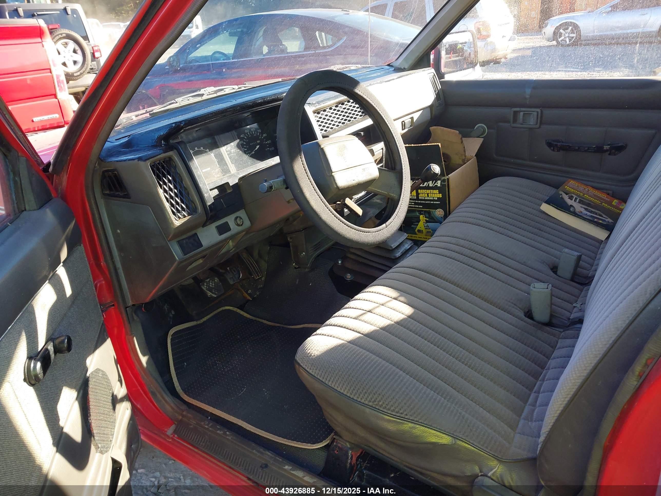 1990 Nissan D21 Short Bed Red vin: 1N6SD11S9LC413909
