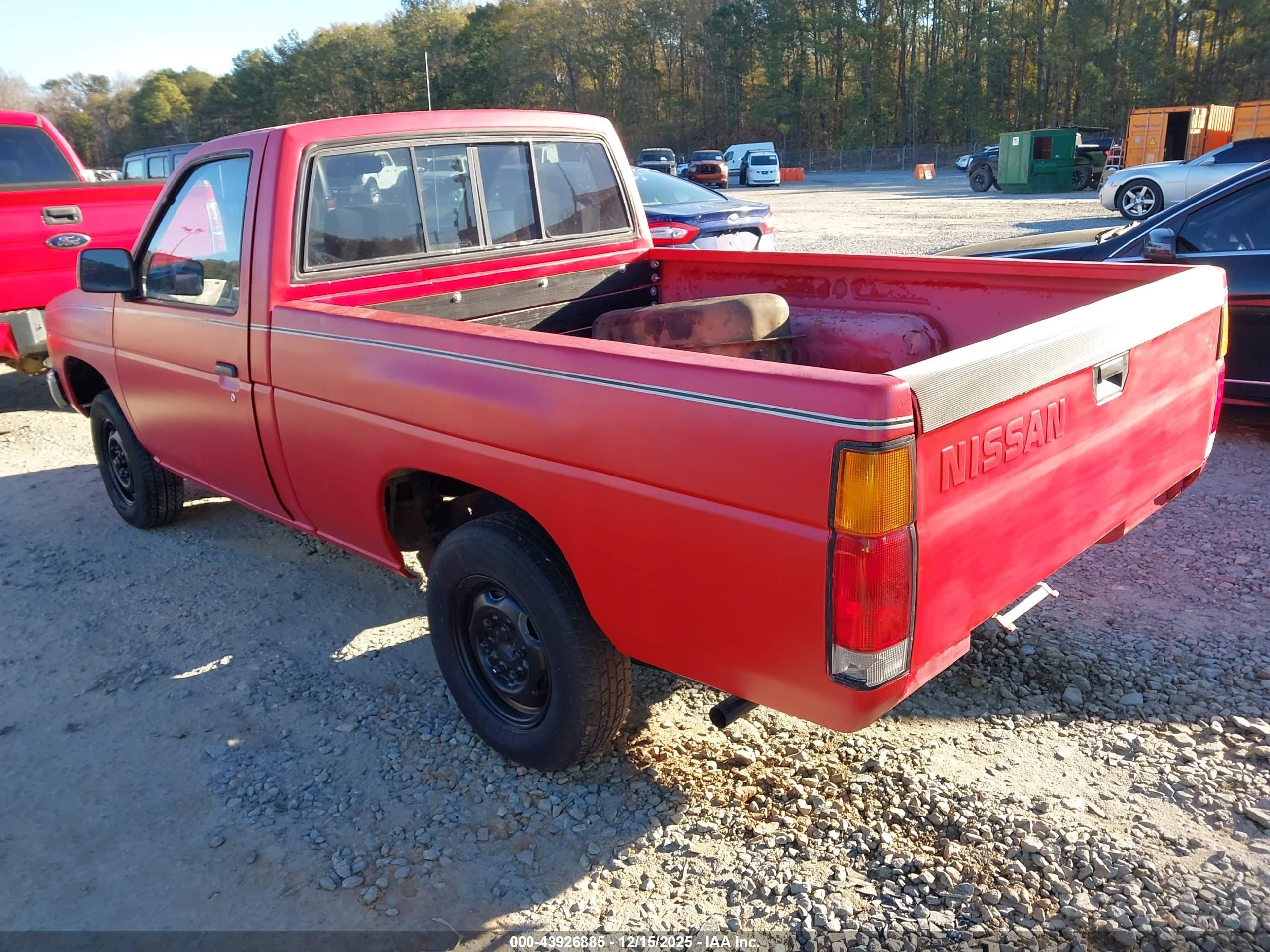 1990 Nissan D21 Short Bed Red vin: 1N6SD11S9LC413909