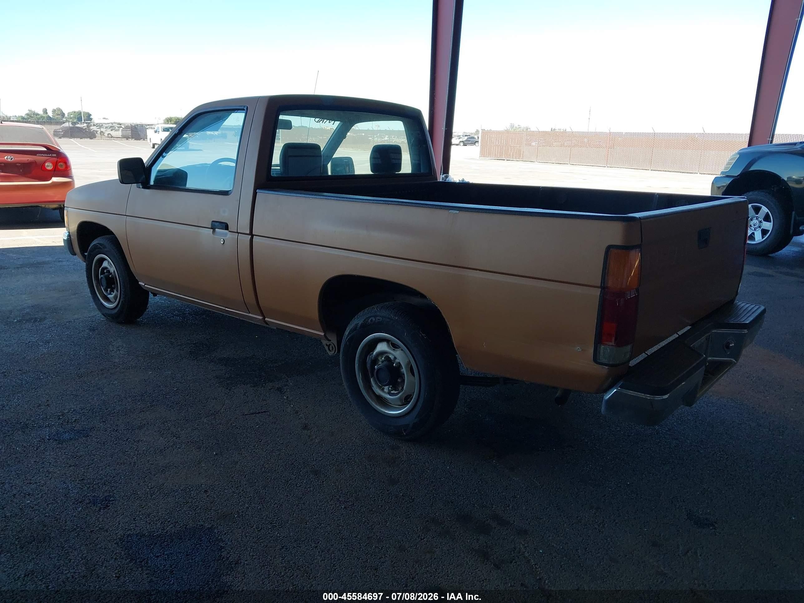 1990 Nissan D21 Short Bed Золотой vin: 1N6SD11S9LC426174
