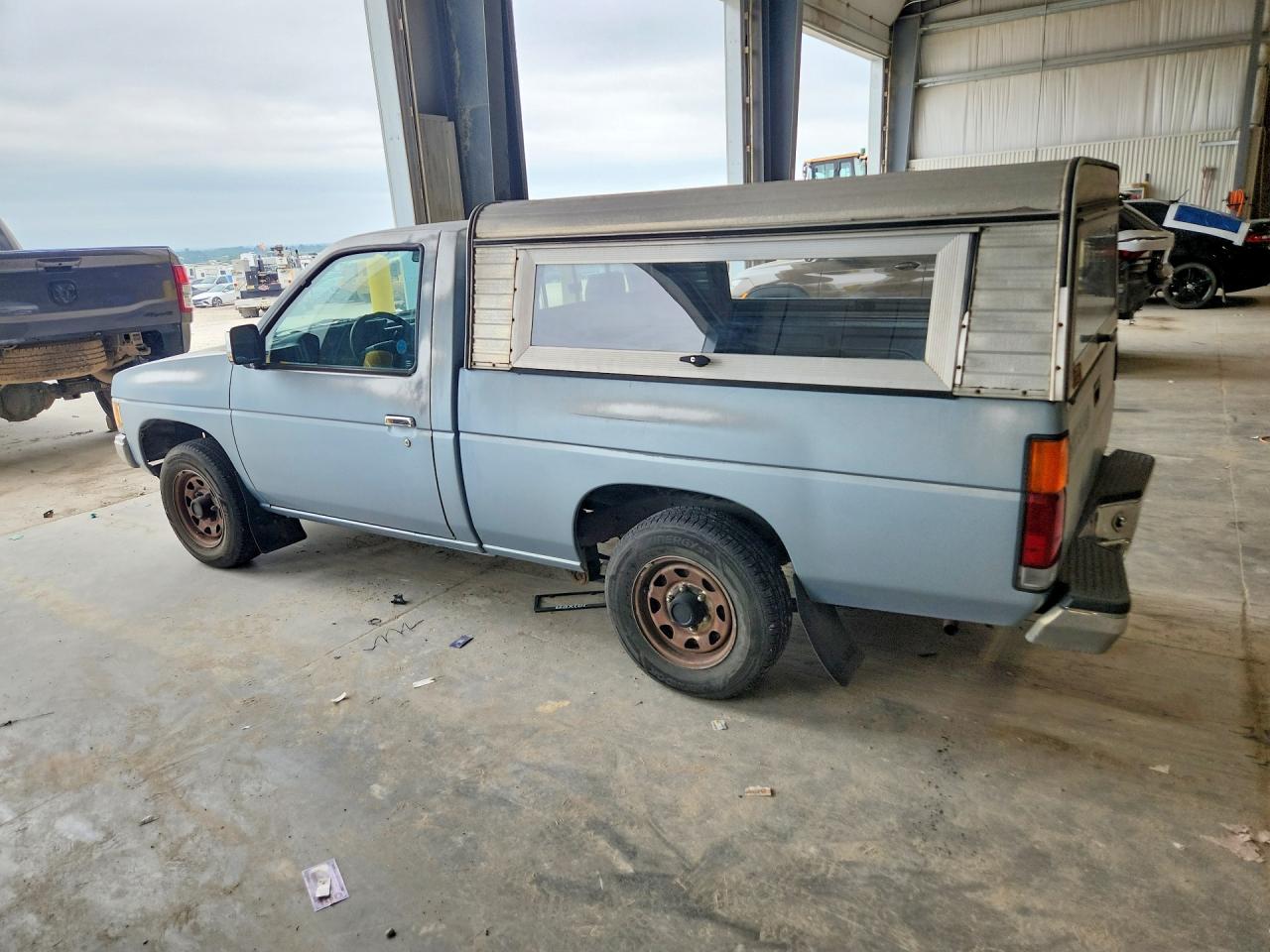 1992 Nissan Truck Base Синий vin: 1N6SD11S9NC343654