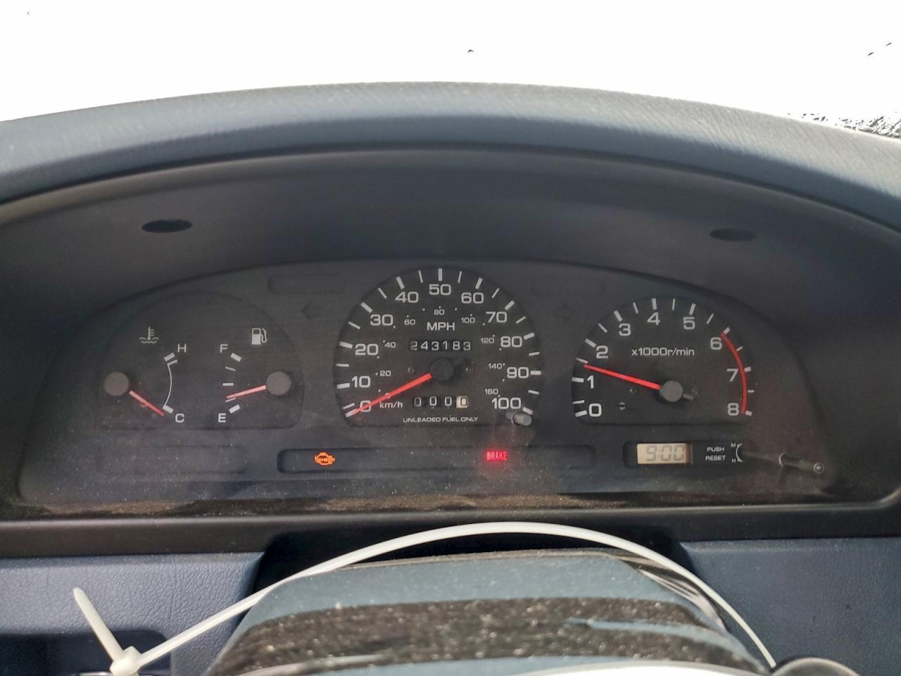 1994 Nissan Truck Base White vin: 1N6SD11S9RC352876