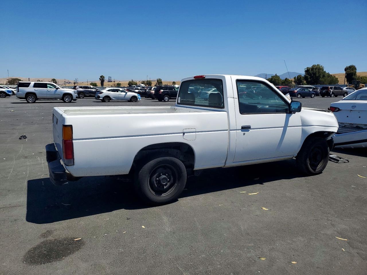 1997 Nissan Truck Base White vin: 1N6SD11S9VC409040