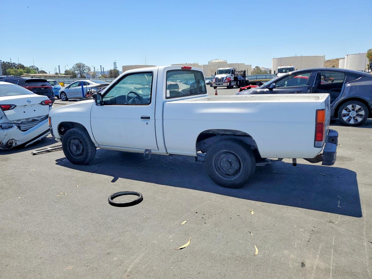 1997 Nissan Truck Base White vin: 1N6SD11S9VC409040