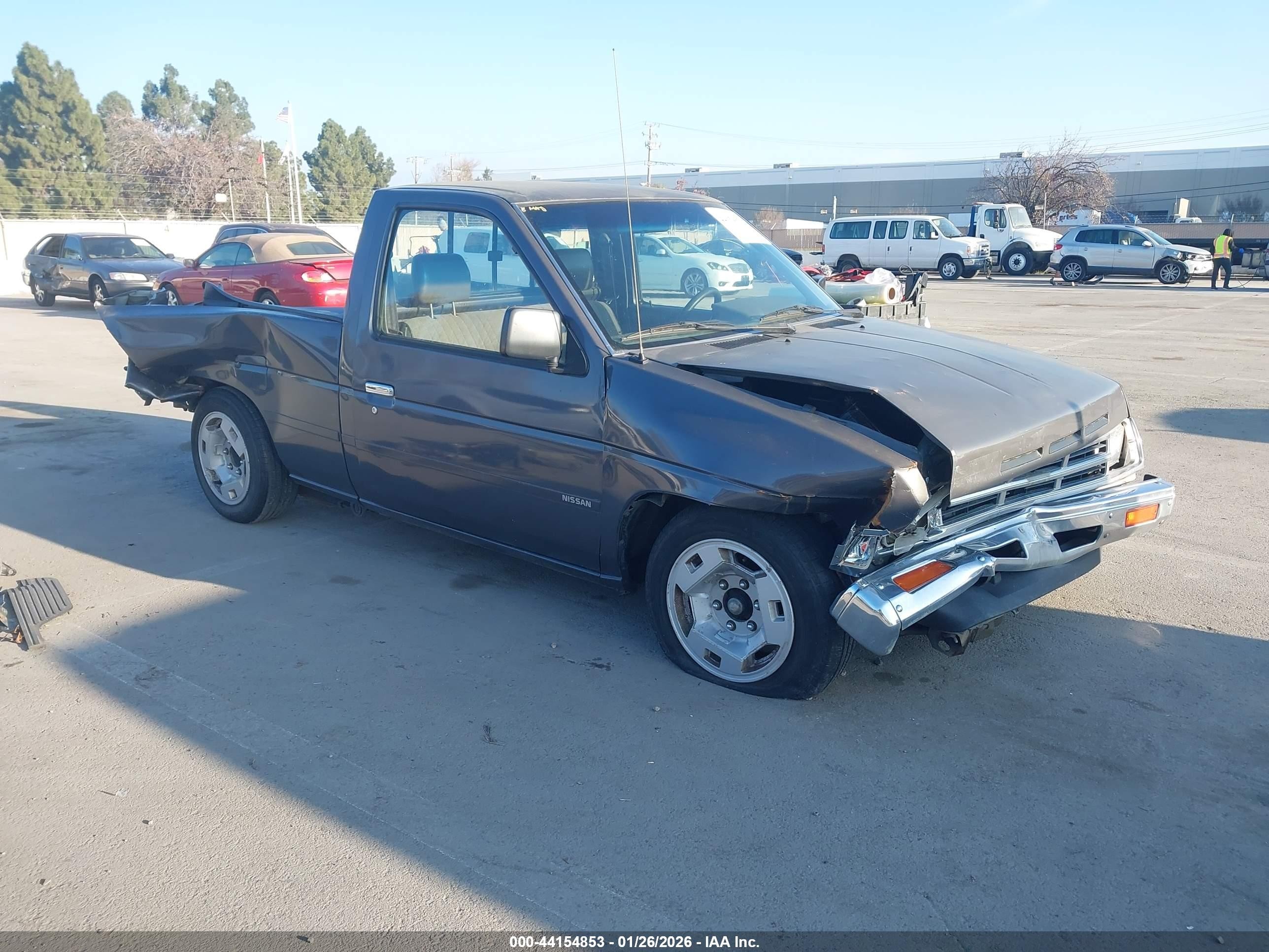 1990 Nissan D21 Short Bed Gray vin: 1N6SD11SXLC367359