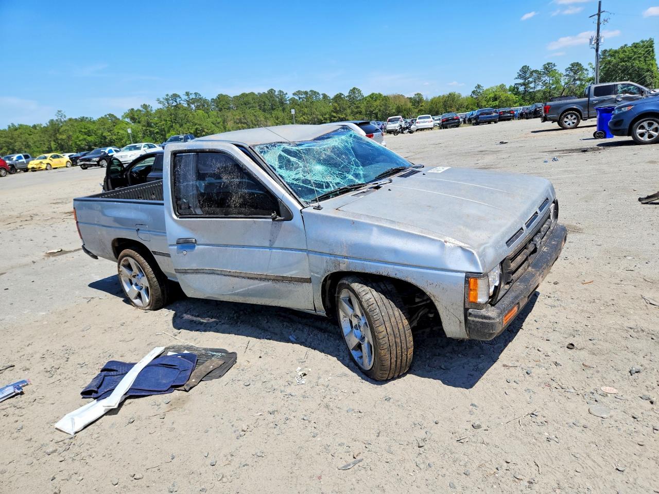 1990 Nissan D21 Short Bed Silver vin: 1N6SD11SXLC378572