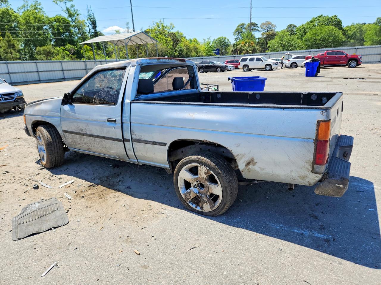 1990 Nissan D21 Short Bed Silver vin: 1N6SD11SXLC378572