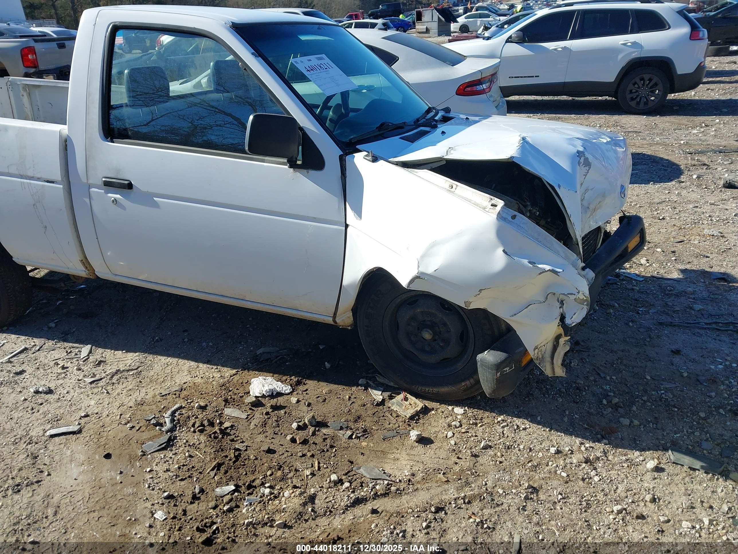 1995 Nissan Truck E/xe White vin: 1N6SD11SXSC311047