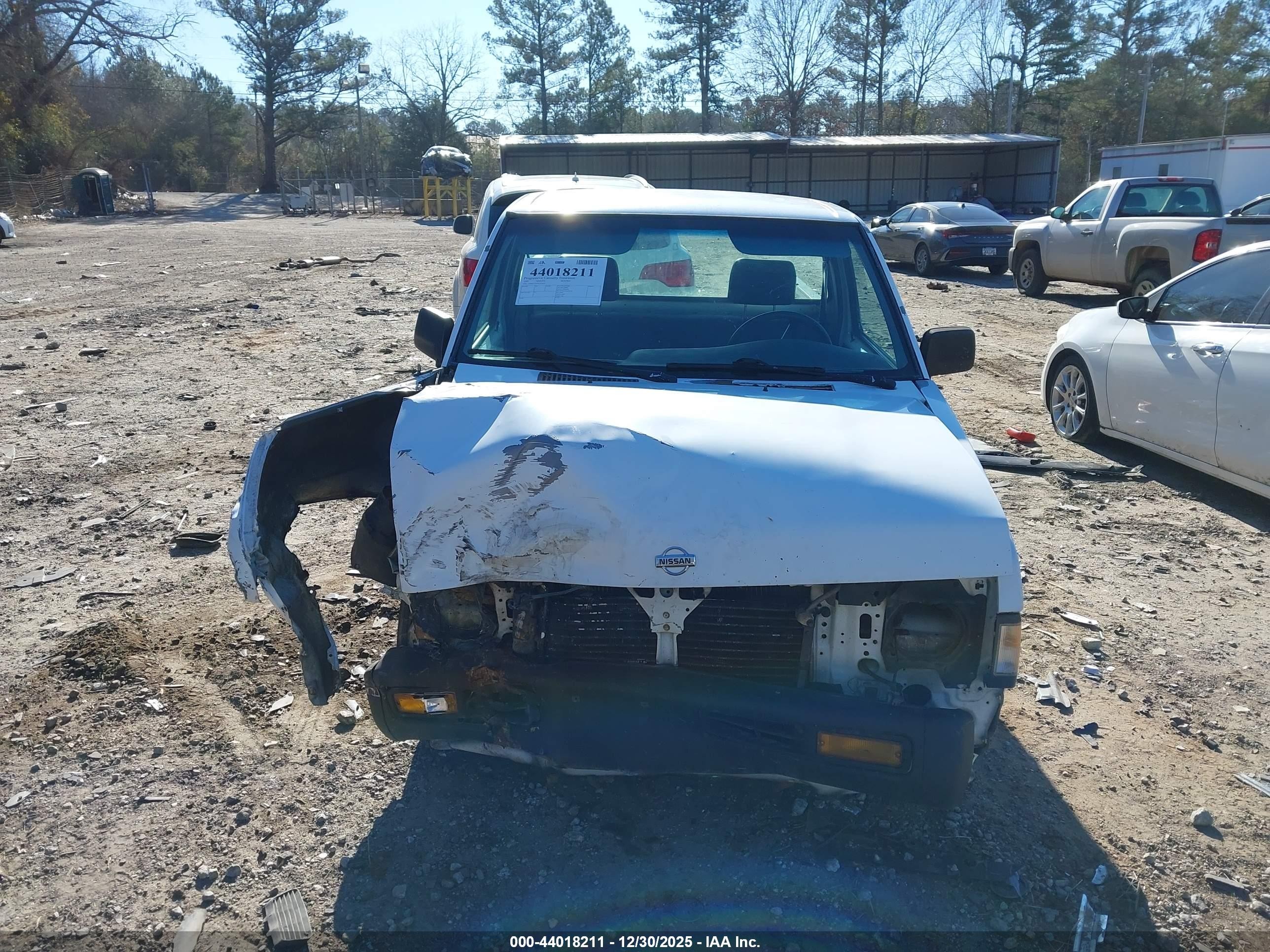 1995 Nissan Truck E/xe White vin: 1N6SD11SXSC311047
