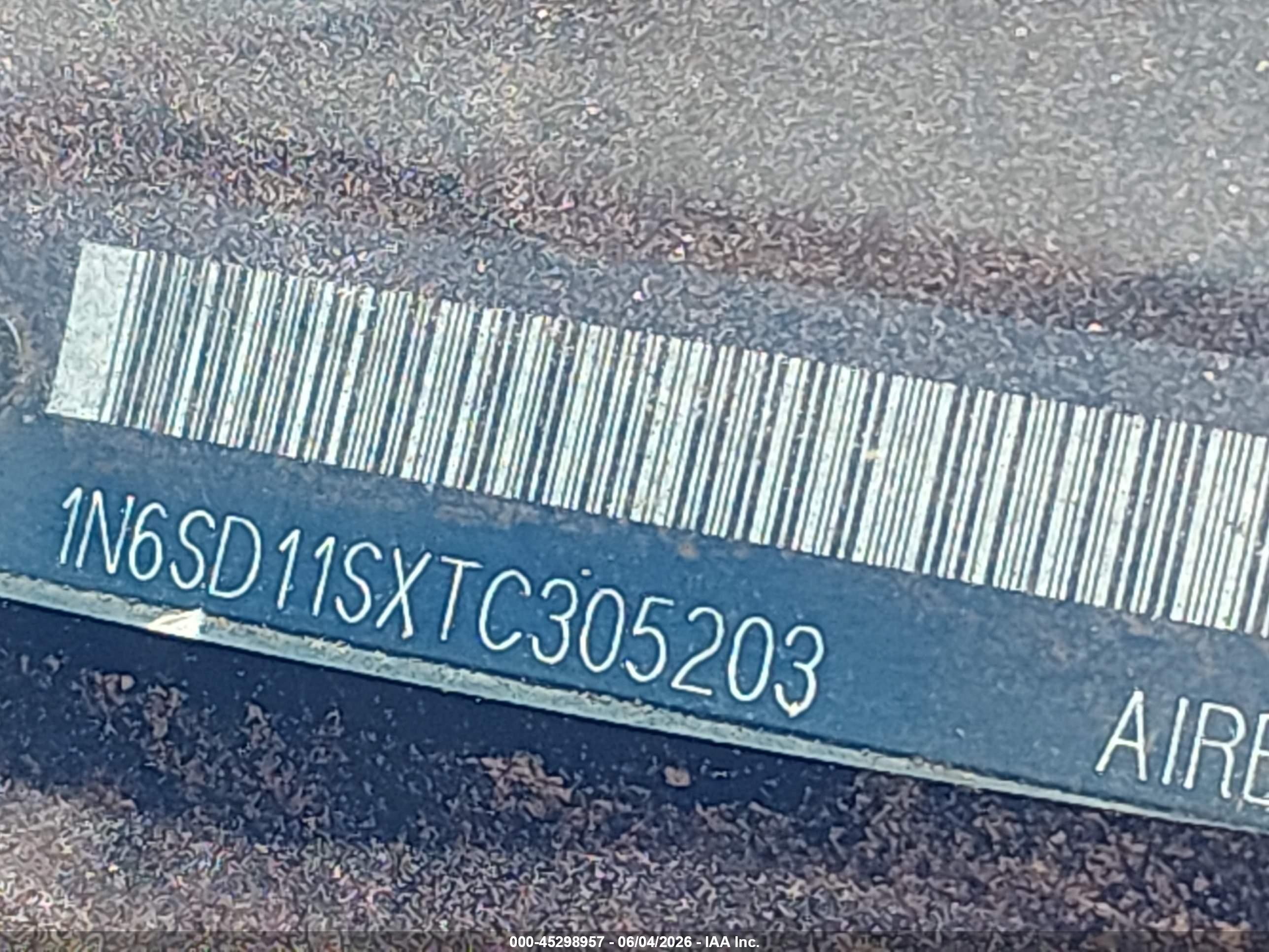 1996 Nissan Truck Xe Красный vin: 1N6SD11SXTC305203