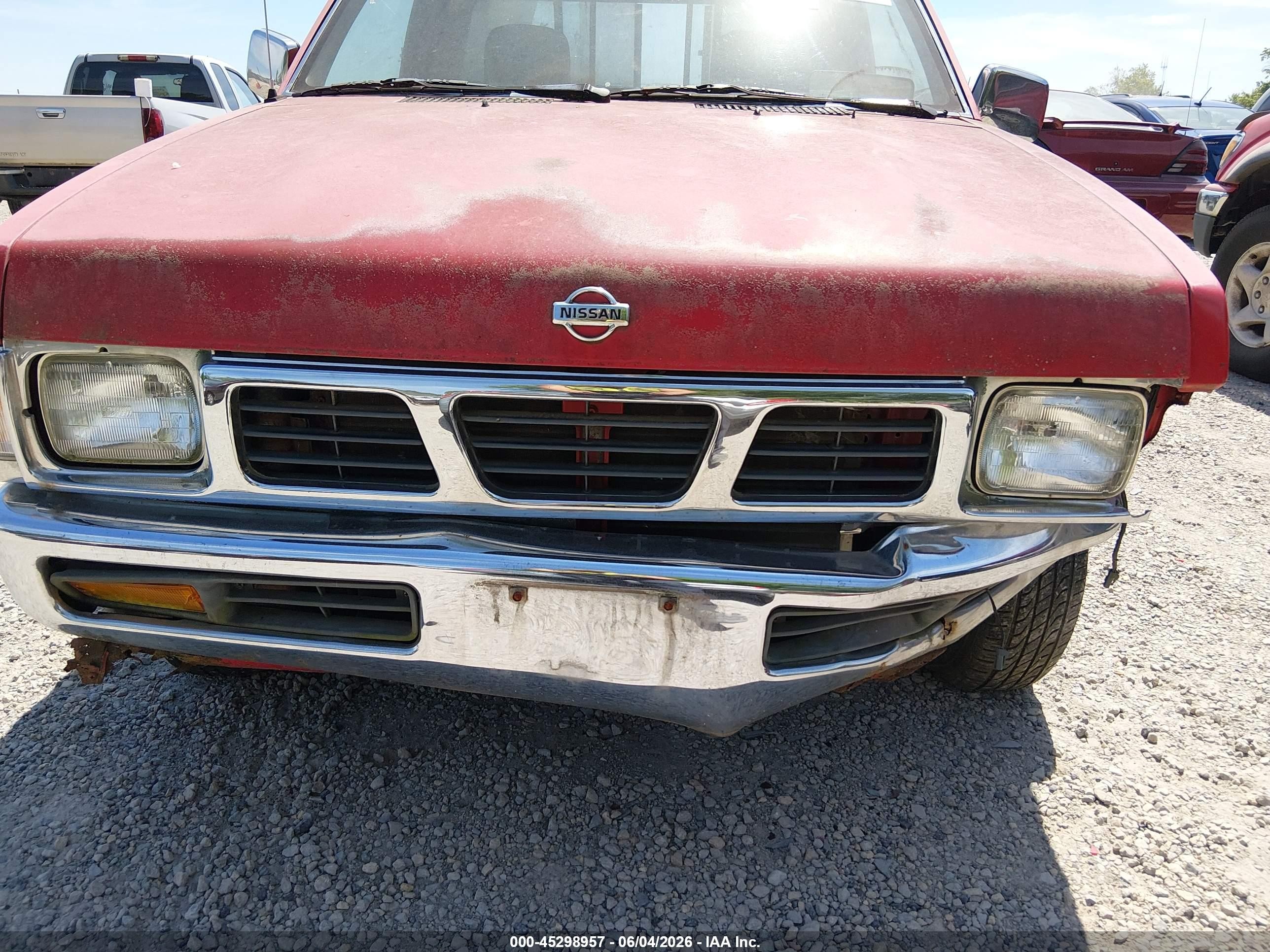 1996 Nissan Truck Xe Красный vin: 1N6SD11SXTC305203
