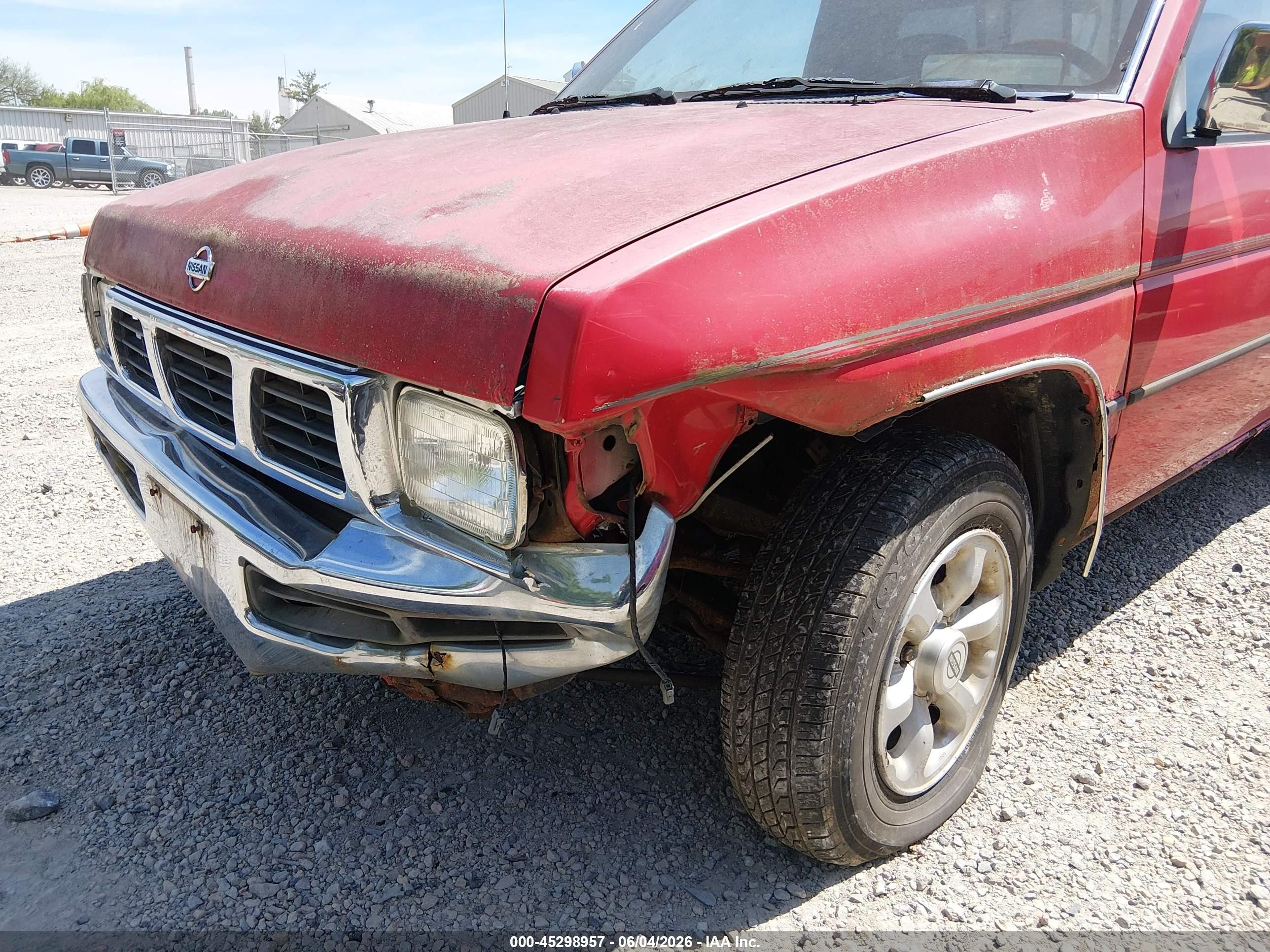 1996 Nissan Truck Xe Красный vin: 1N6SD11SXTC305203