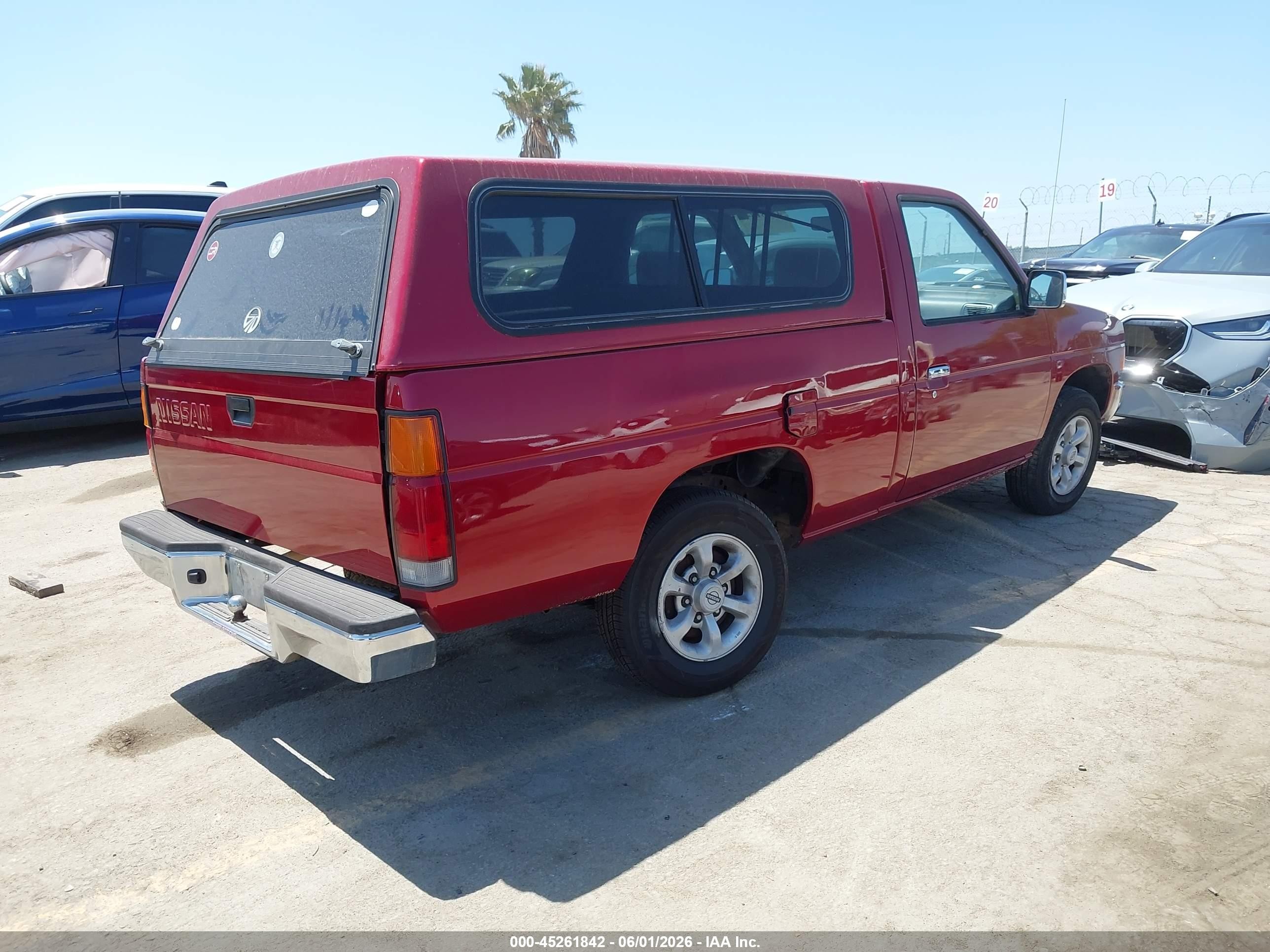 1996 Nissan Truck Xe Red vin: 1N6SD11SXTC321059