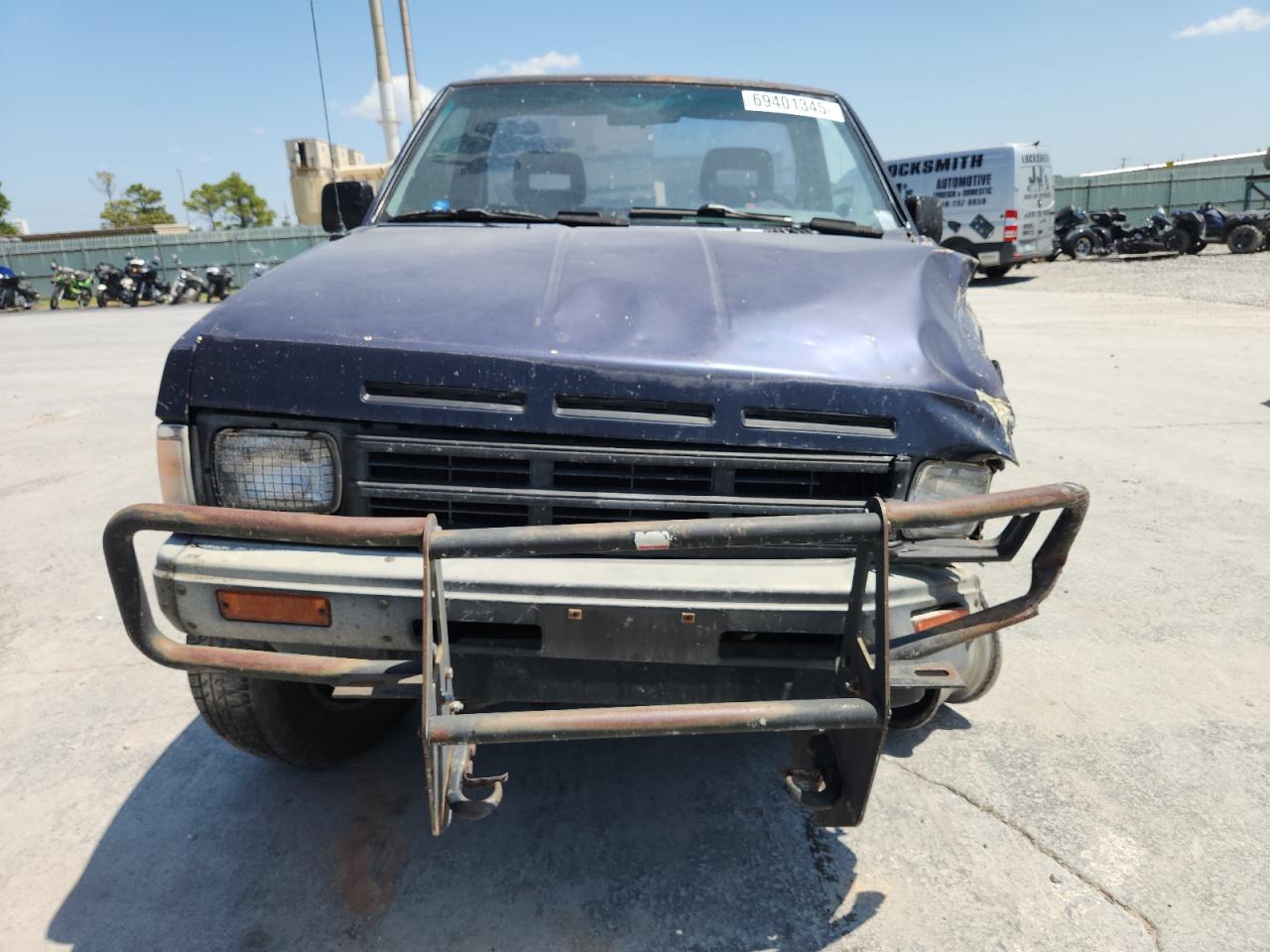 1990 Nissan D21 Short Bed Gray vin: 1N6SD11Y0LC334262
