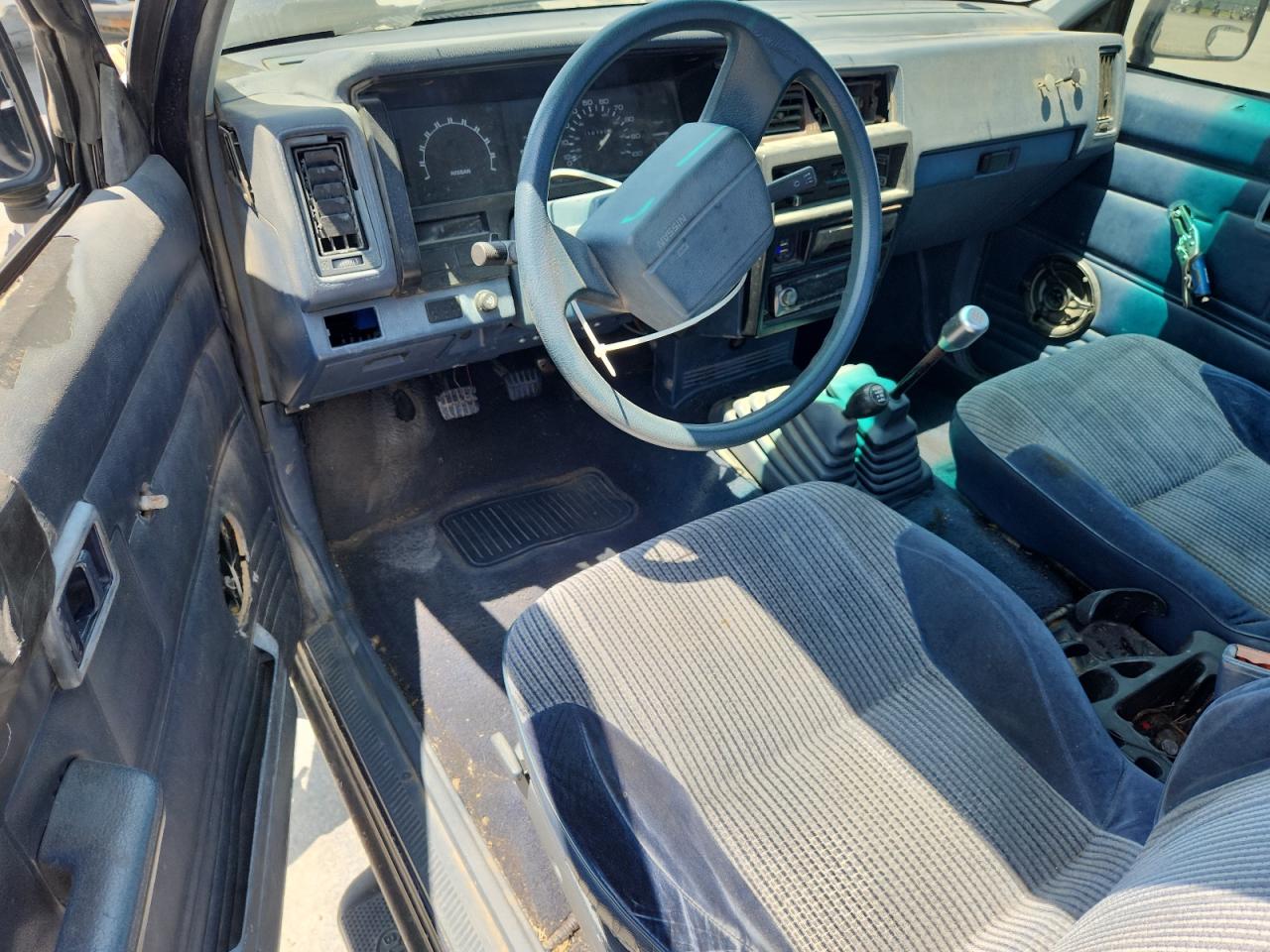 1990 Nissan D21 Short Bed Gray vin: 1N6SD11Y0LC334262