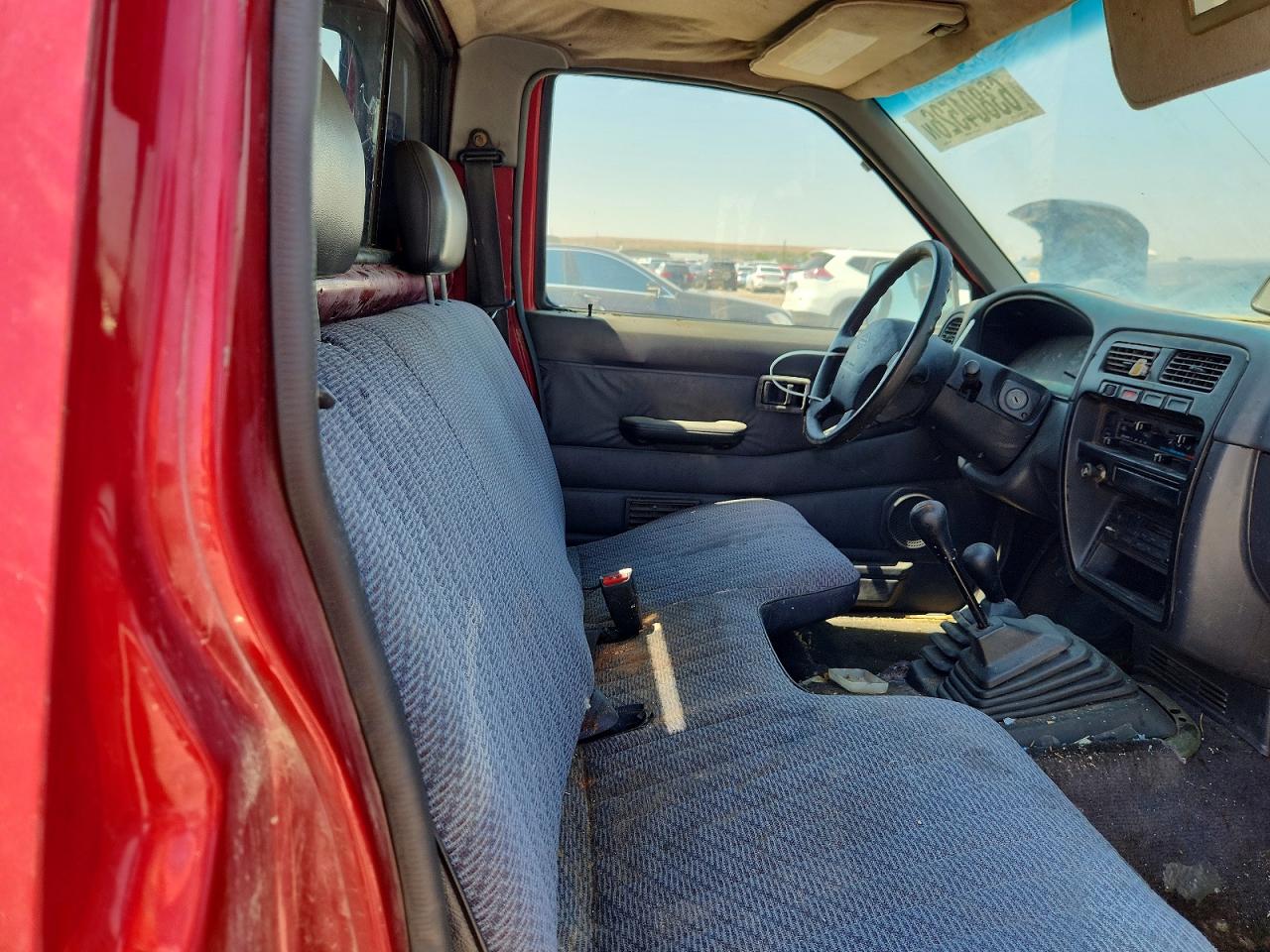 1997 Nissan Truck Xe Maroon vin: 1N6SD11Y0VC386011