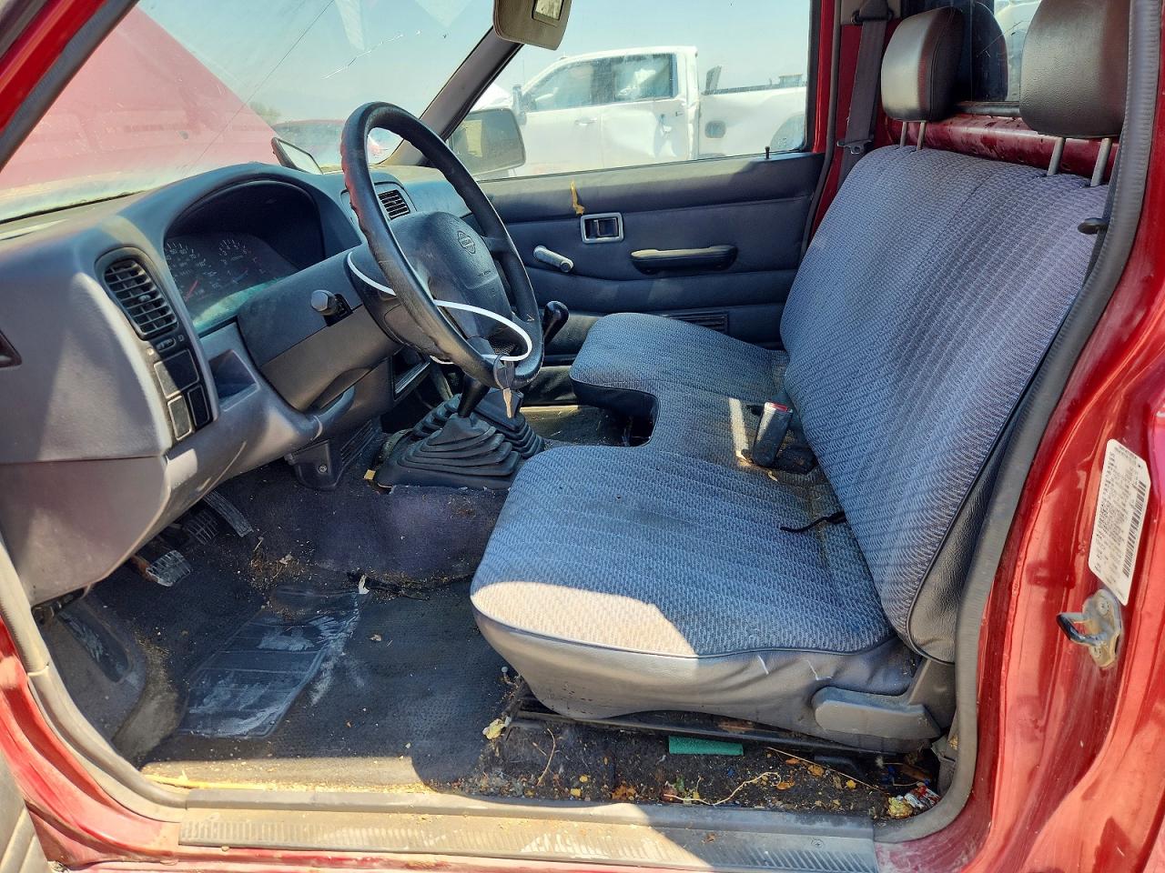 1997 Nissan Truck Xe Maroon vin: 1N6SD11Y0VC386011