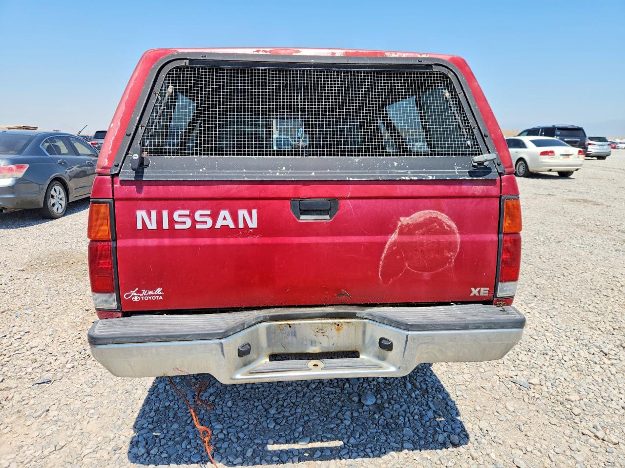 1997 Nissan Truck Xe Maroon vin: 1N6SD11Y0VC386011