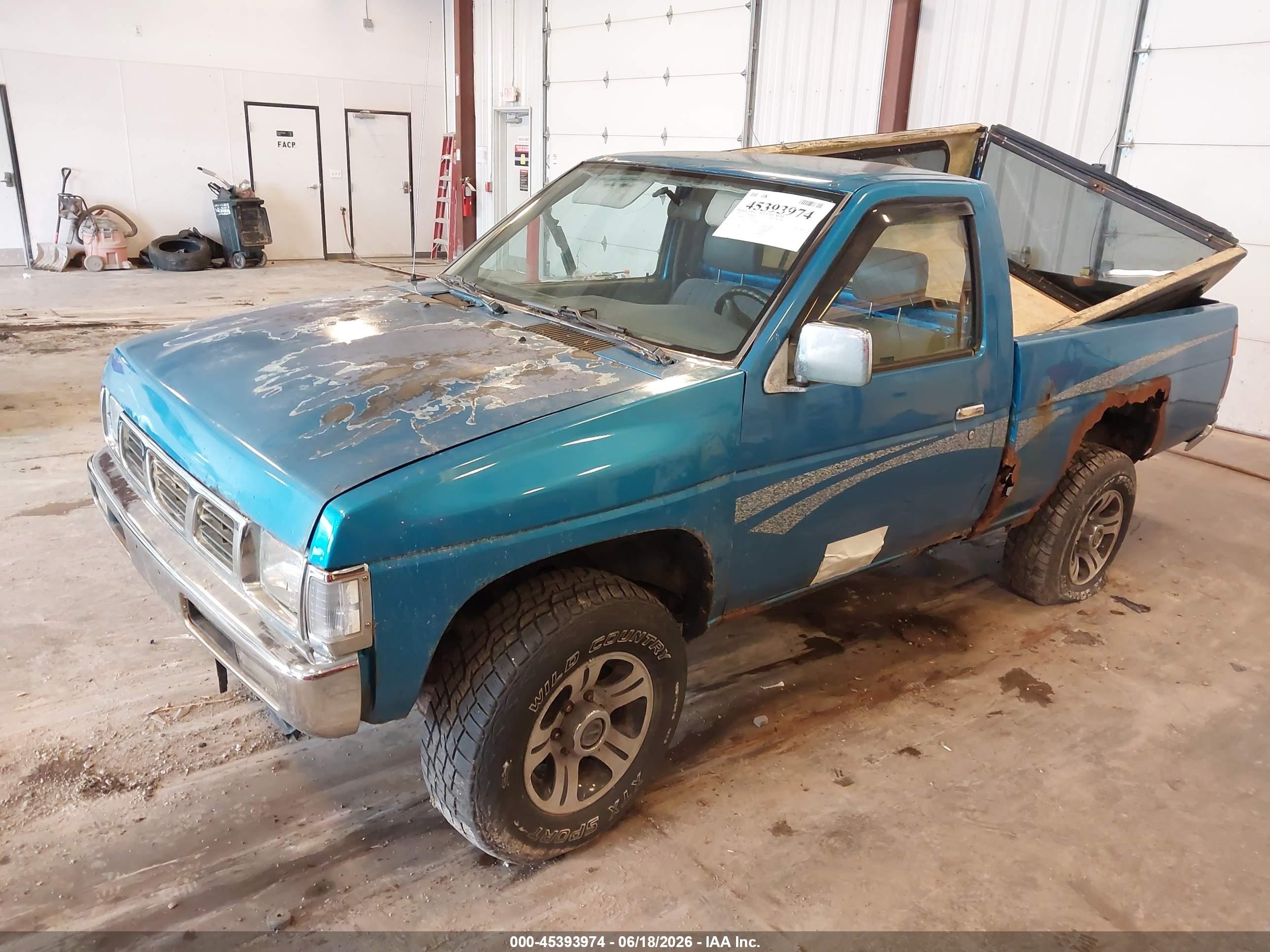 1997 Nissan 4x4 Truck Xe Blue vin: 1N6SD11Y1VC328828