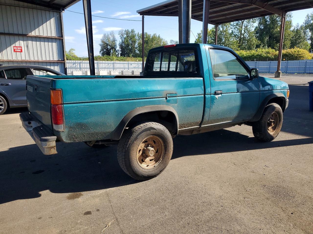 1996 Nissan Truck Xe Green vin: 1N6SD11Y3TC359737